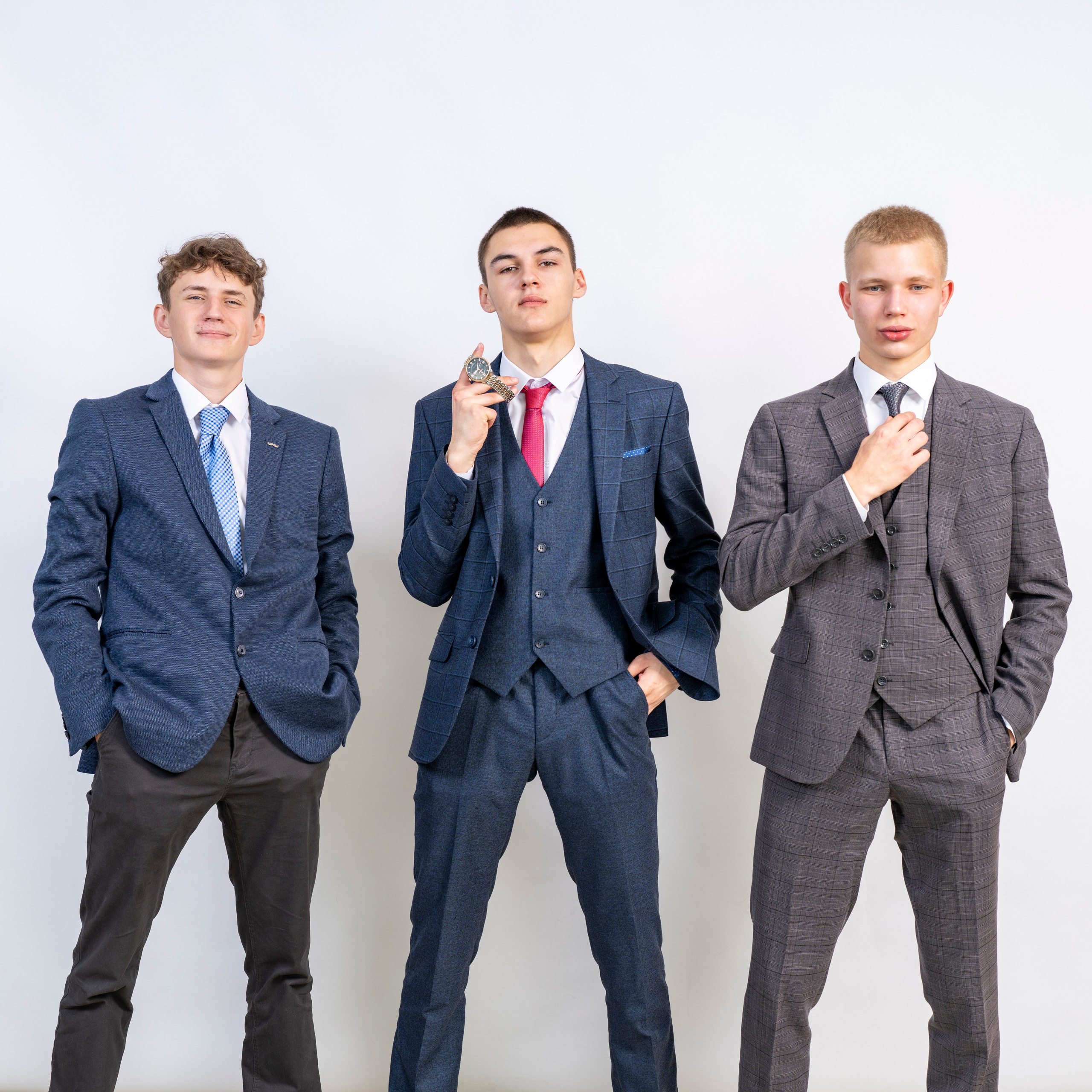 SelfiePlace создай свой альбом сам!. Студия выпускных альбомов VeryBook ®