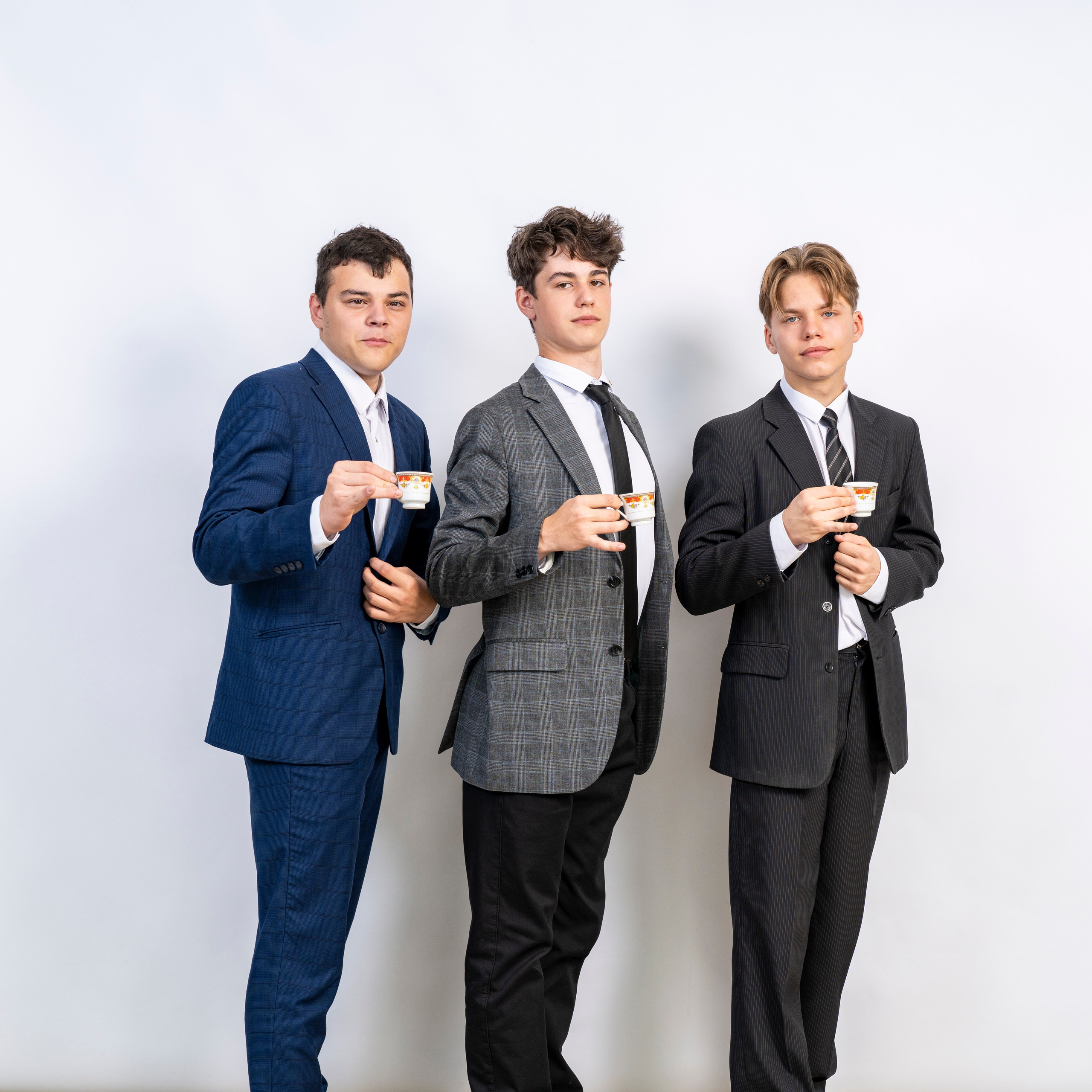 SelfiePlace создай свой альбом сам!. Студия выпускных альбомов VeryBook ®