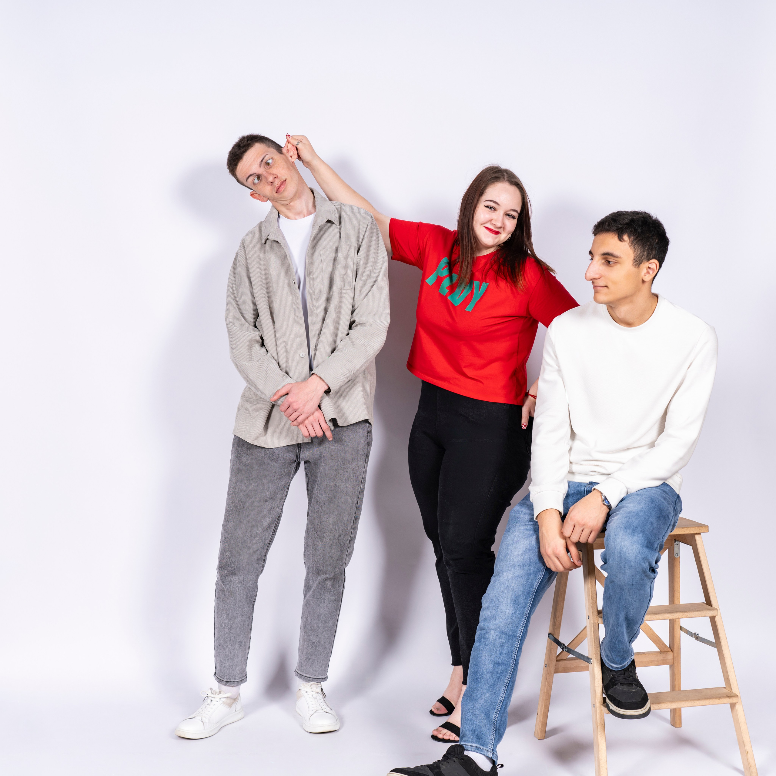 SelfiePlace создай свой альбом сам!. Студия выпускных альбомов VeryBook ®