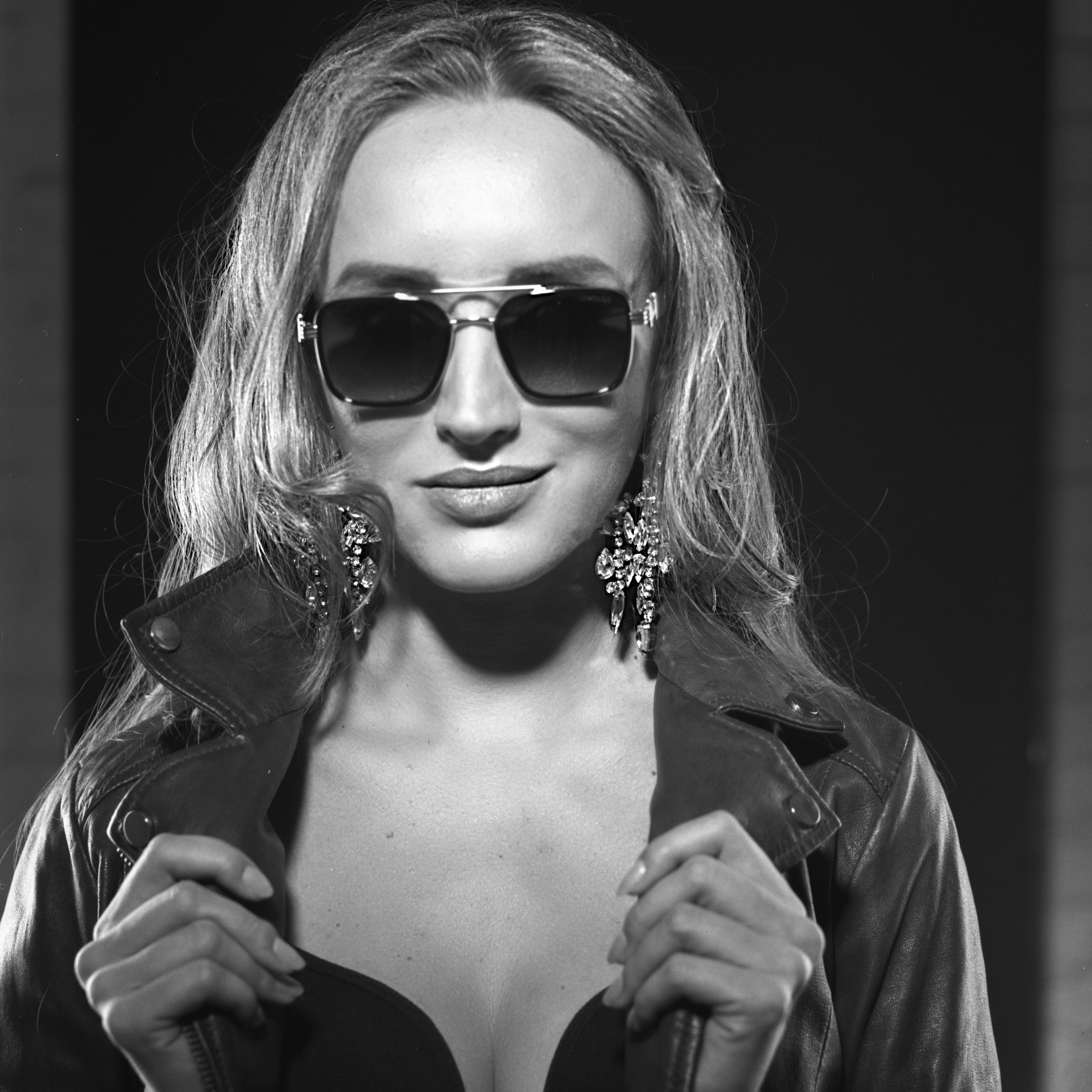 Студийный портрет на среднеформатный фотоаппарат. Илья Михачёв Фотограф ПРО людей