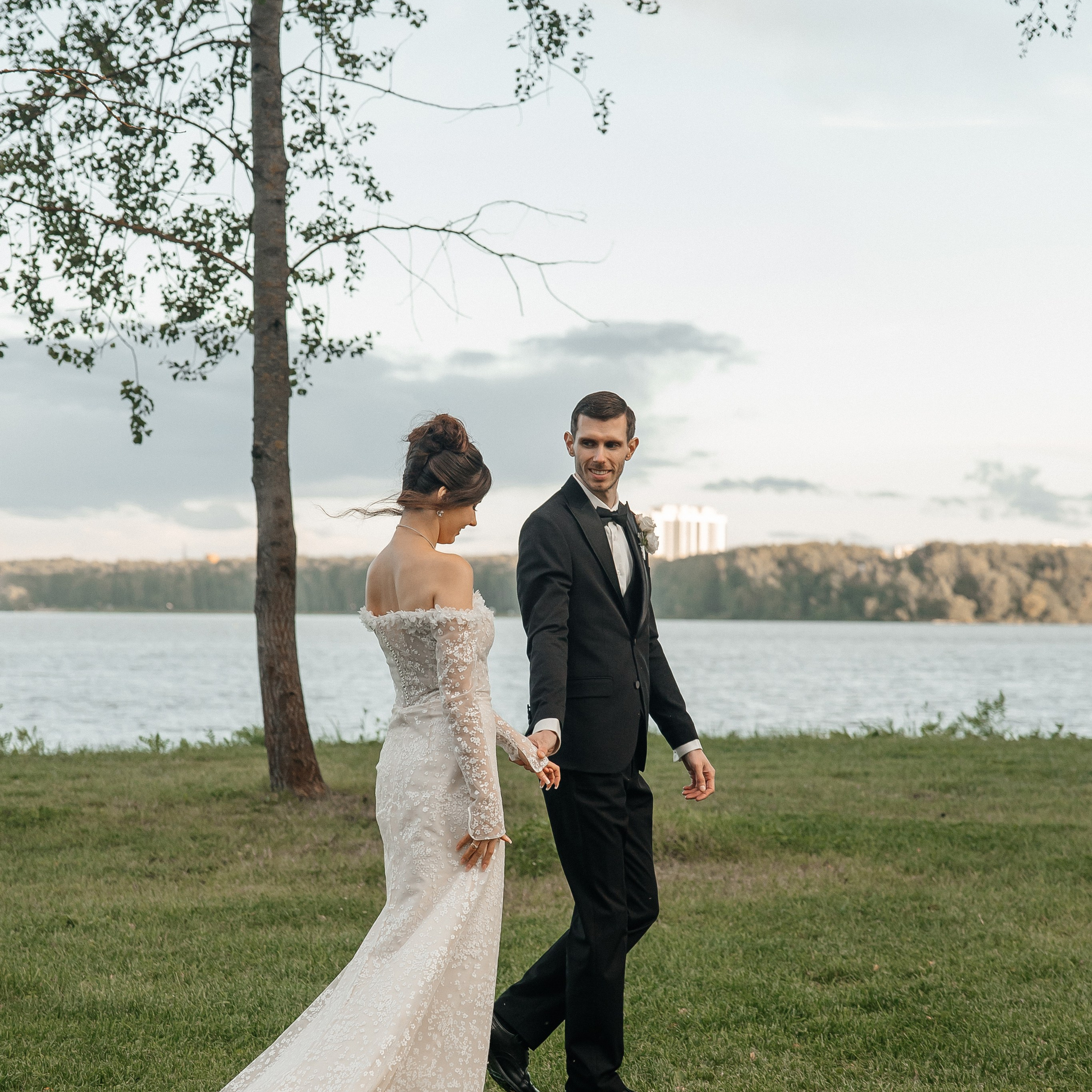Свадебная фотосессия в библиотеке читальне Пушкина. Свадебный фотограф в Москве Дарья Олендарёва