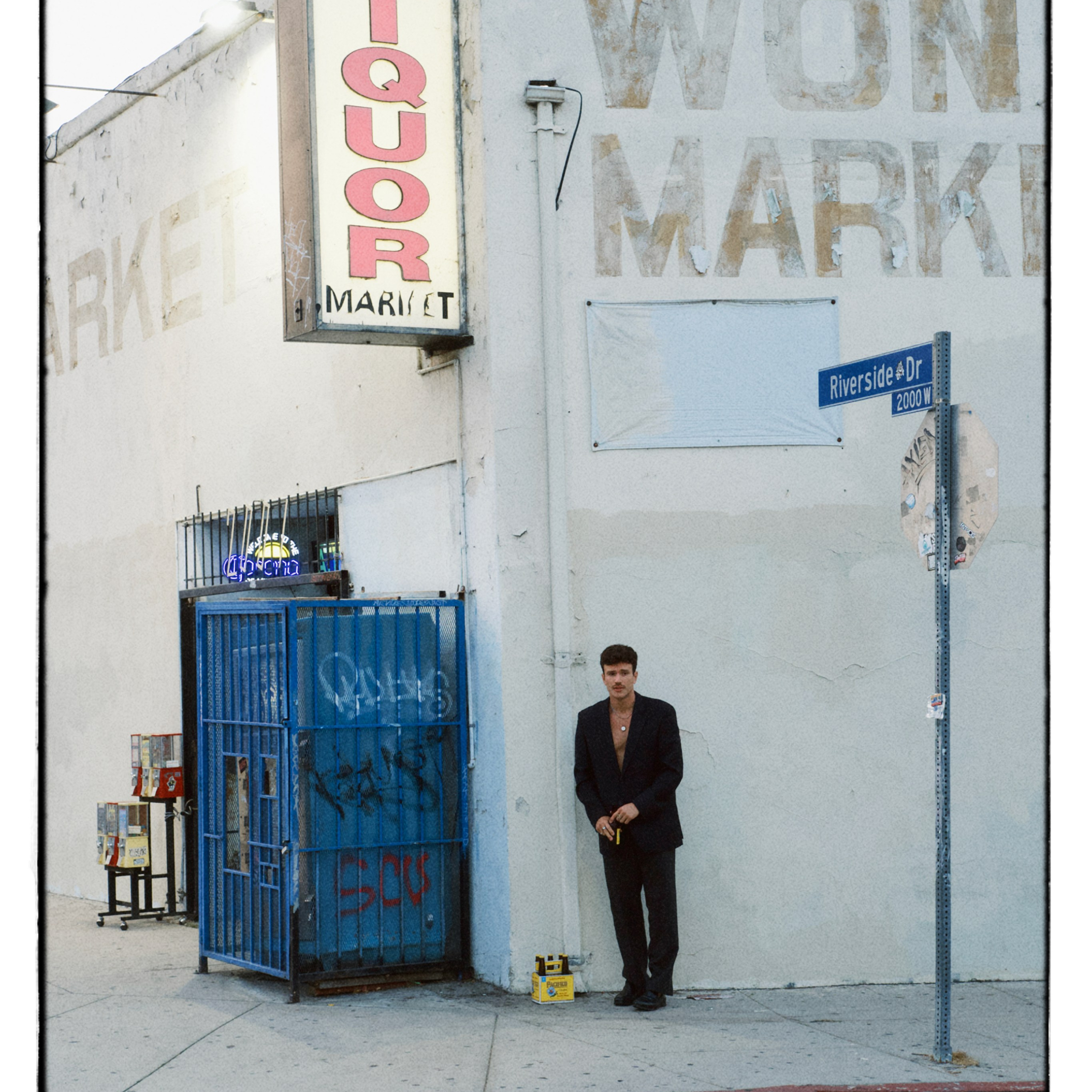 Visual producer, photographer and content creator. DIANA AMEFOLLE — photographer, videographer. LOS ANGELES