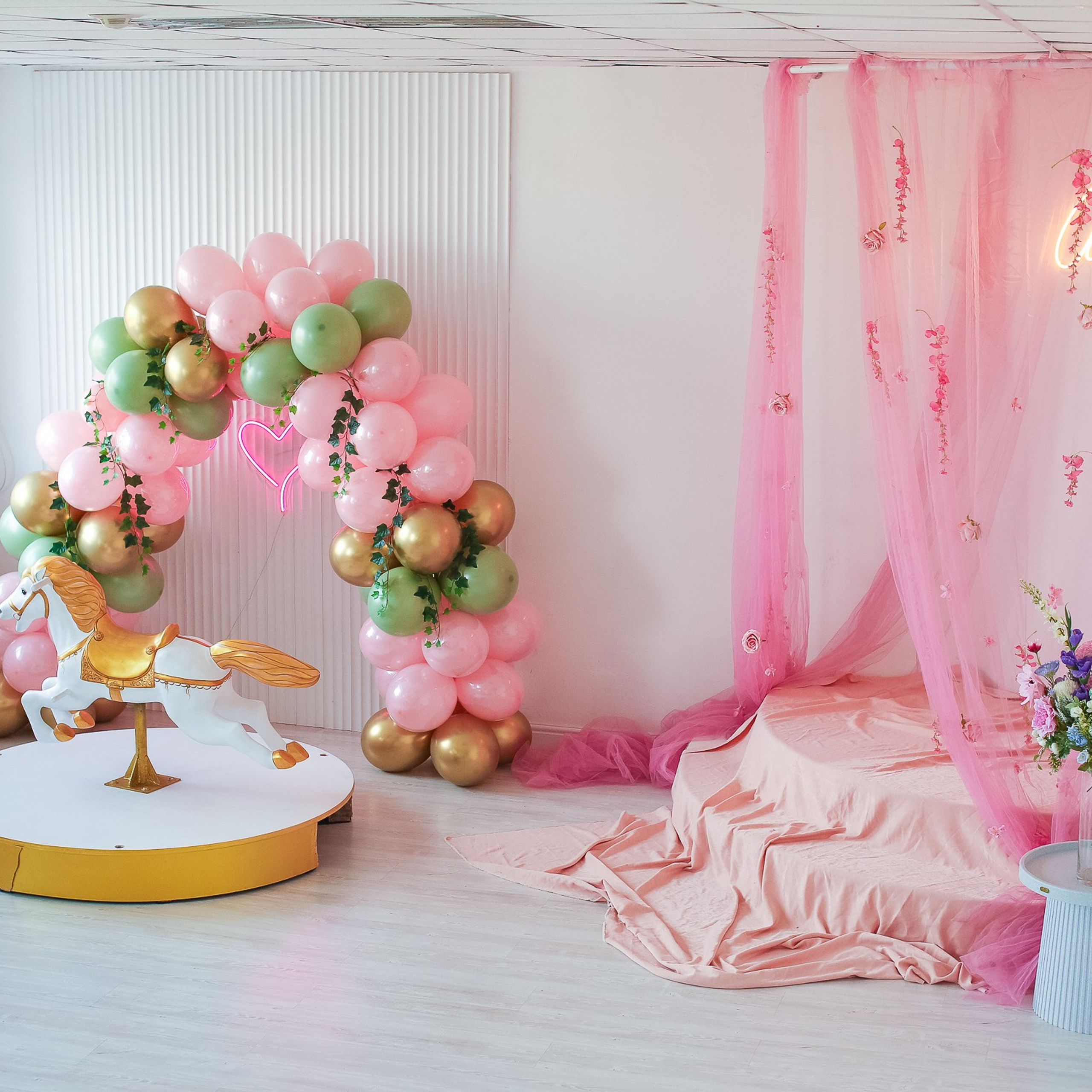 Основной зал