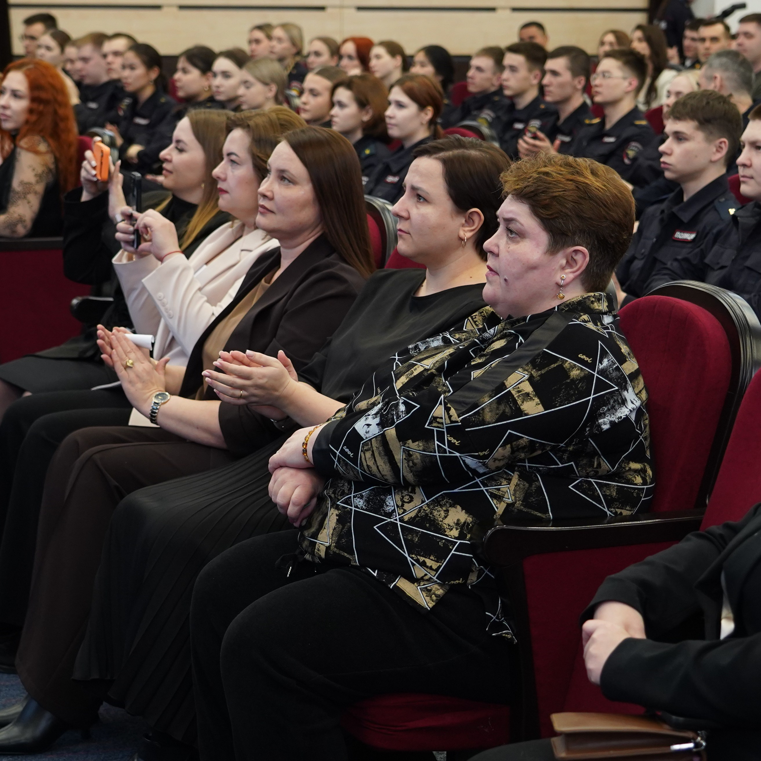 Площадки Фотовыставки. «Жены Героев. Алтайский Край»