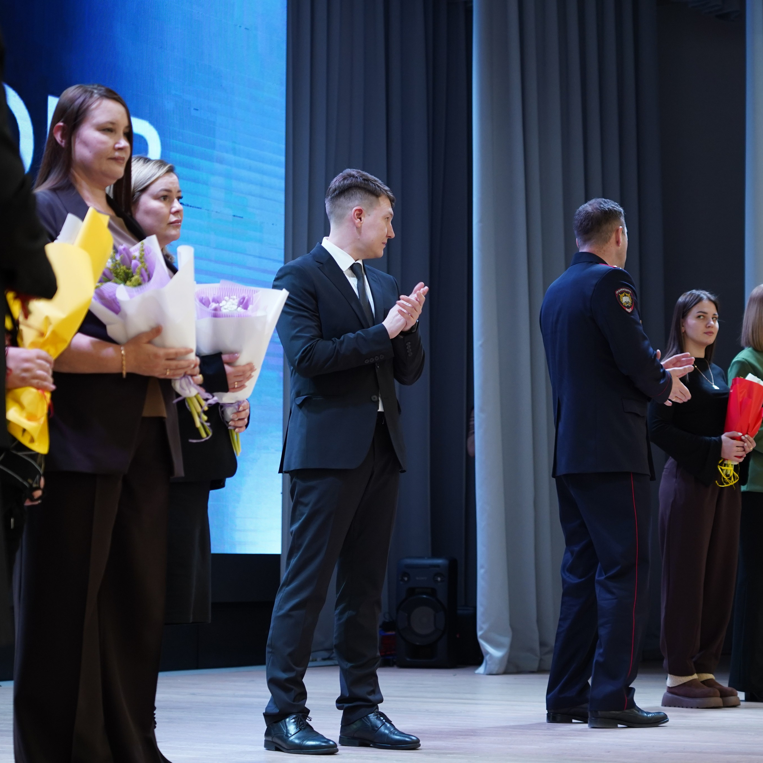 Площадки Фотовыставки. «Жены Героев. Алтайский Край»