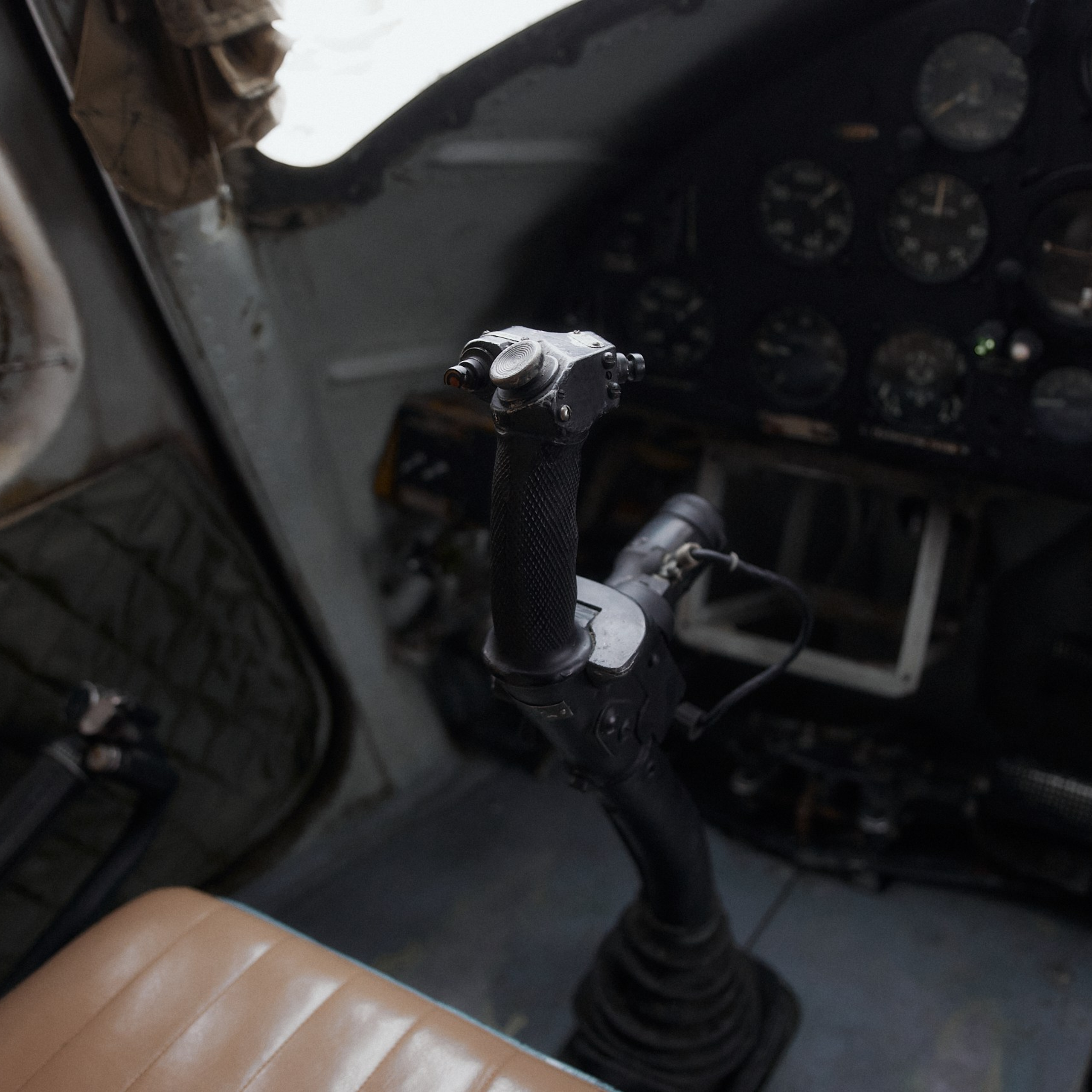 Вертолёт Ми 6 вид в кабине, выставленный в Музее вертолётов в Торжке. фото 2