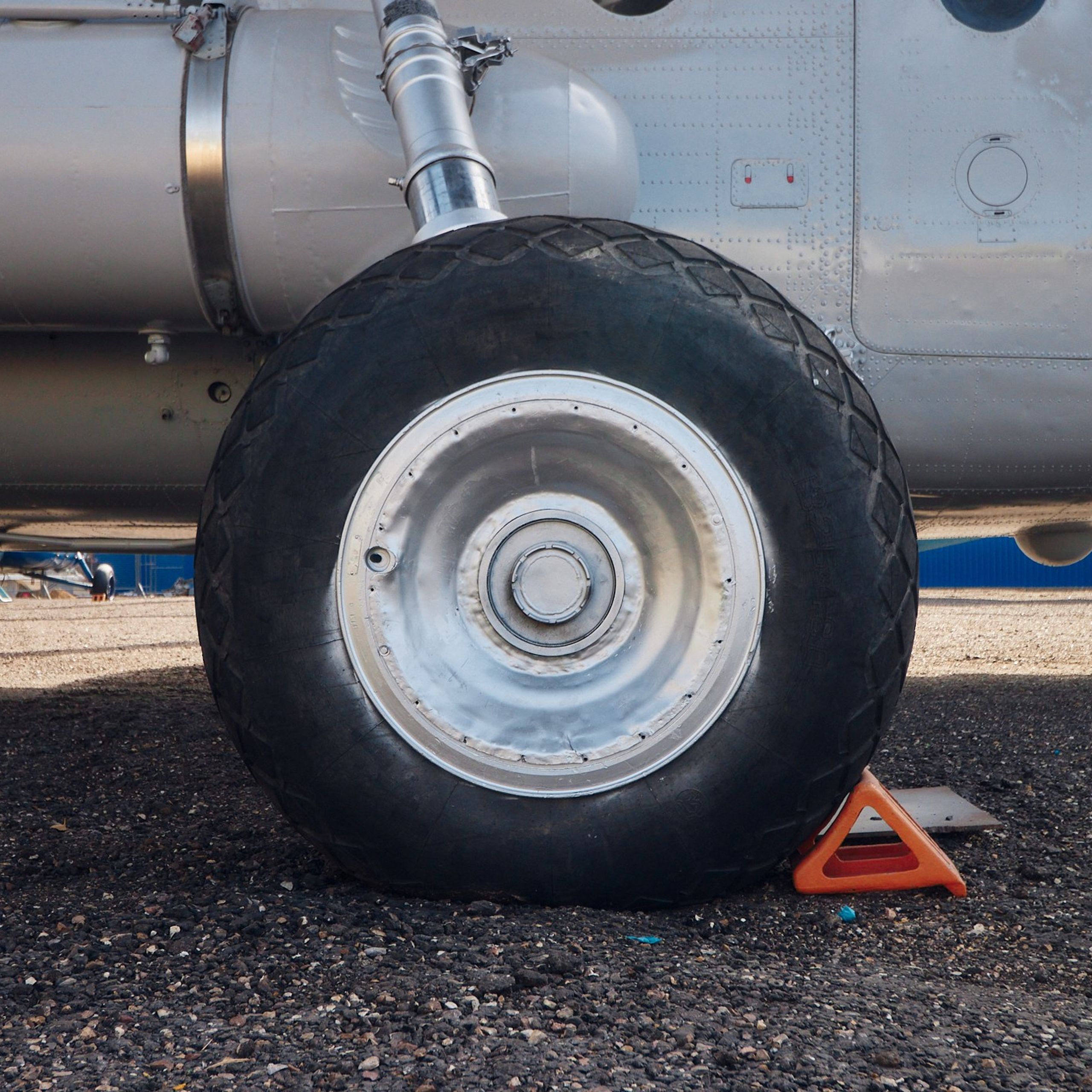 Вертолёт Ми 6 шасси, выставленный в Музее вертолётов в Торжке. фото 13