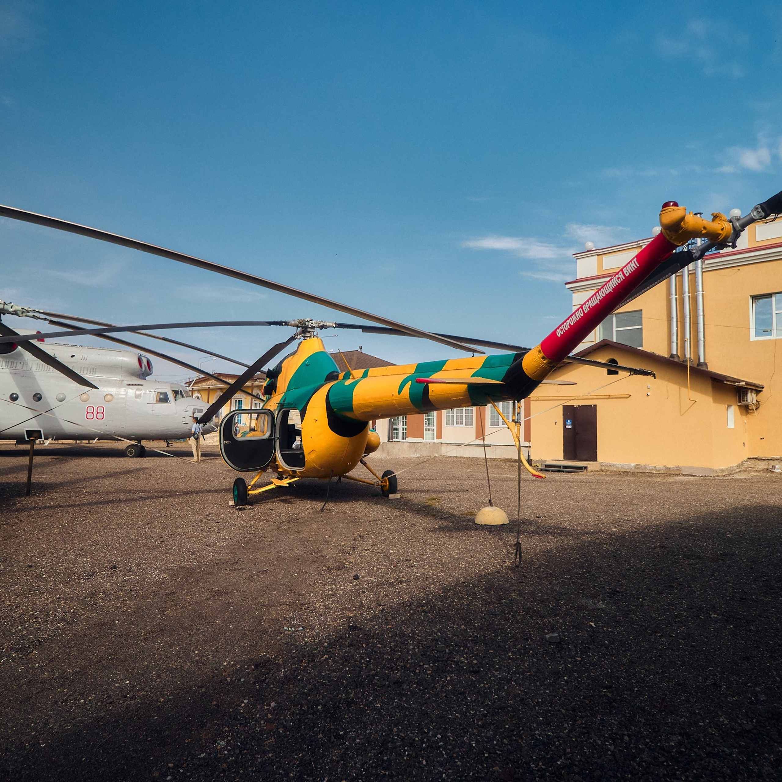 Ми 2 в музее вертолетов в Торжке. фото 3