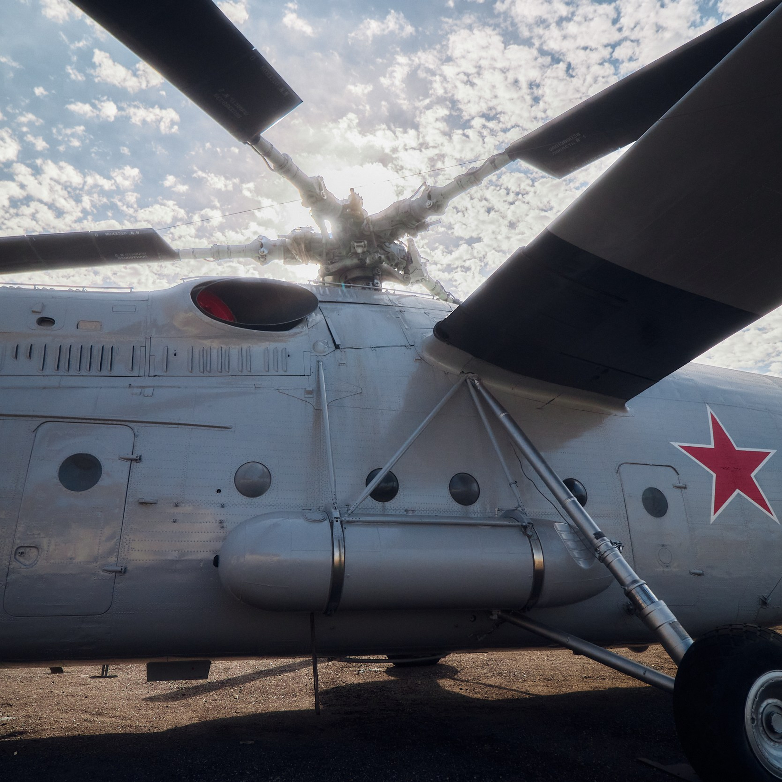 Вертолёт Ми 6, выставленный в Музее вертолётов в Торжке. фото 10