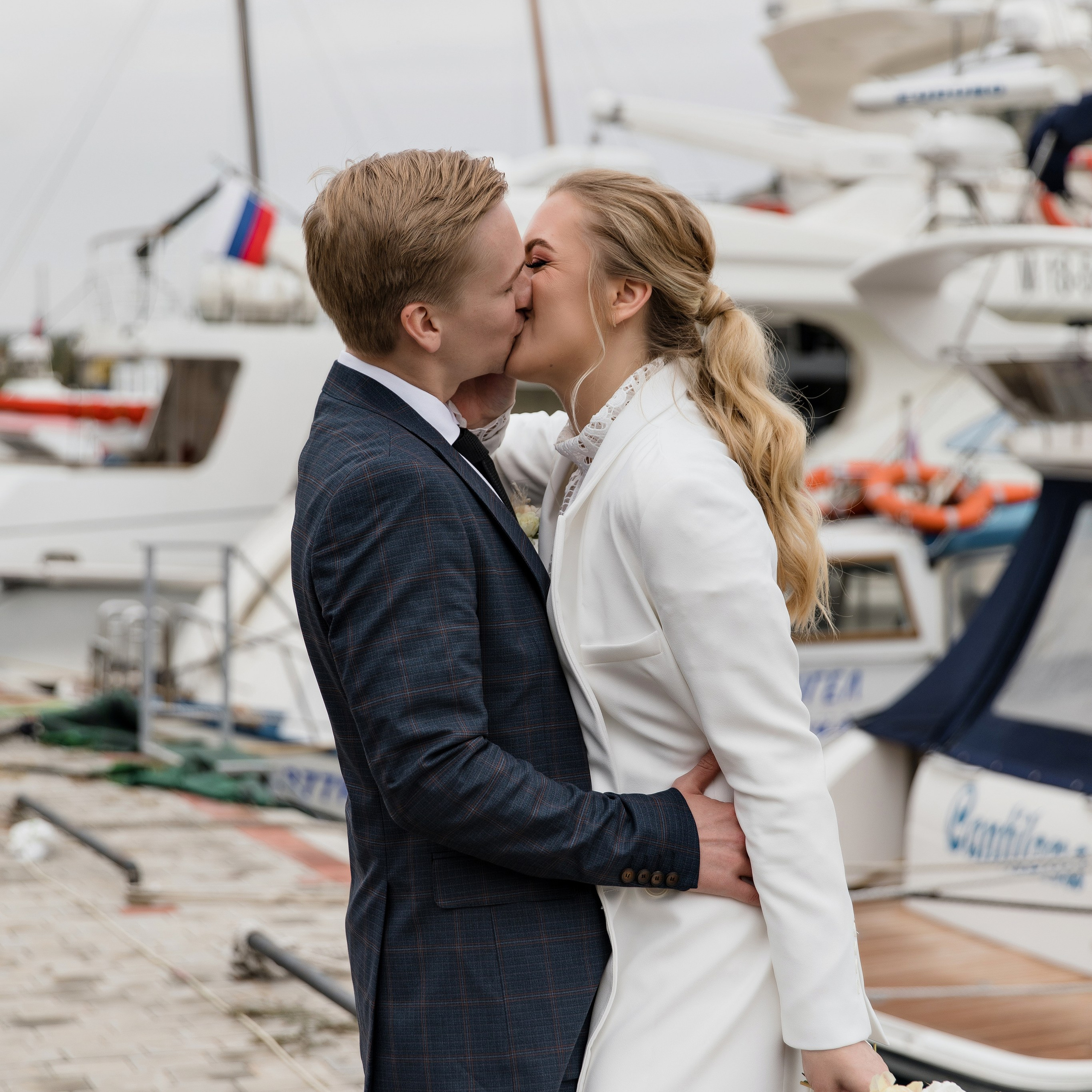 СВАДЕБНЫЙ ФОТОГРАФ В КРЫМУ И СЕВАСТОПОЛЕ