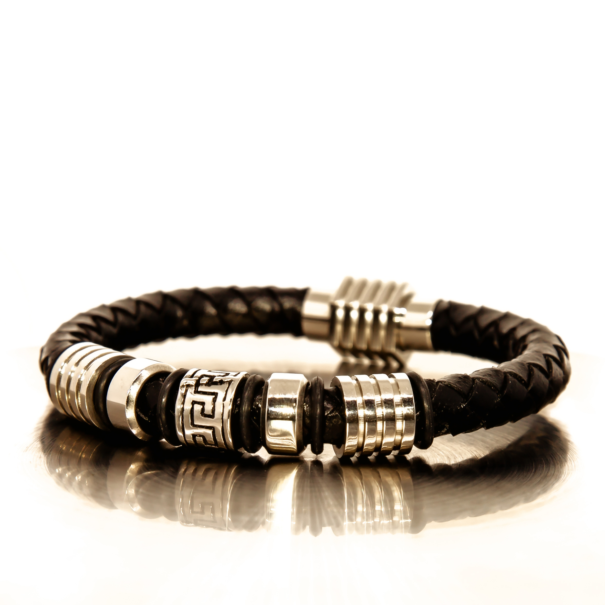 Предметная съемка украшений для компании ZОСС. AGarte: фото- и видео съемка в СПб и Москве