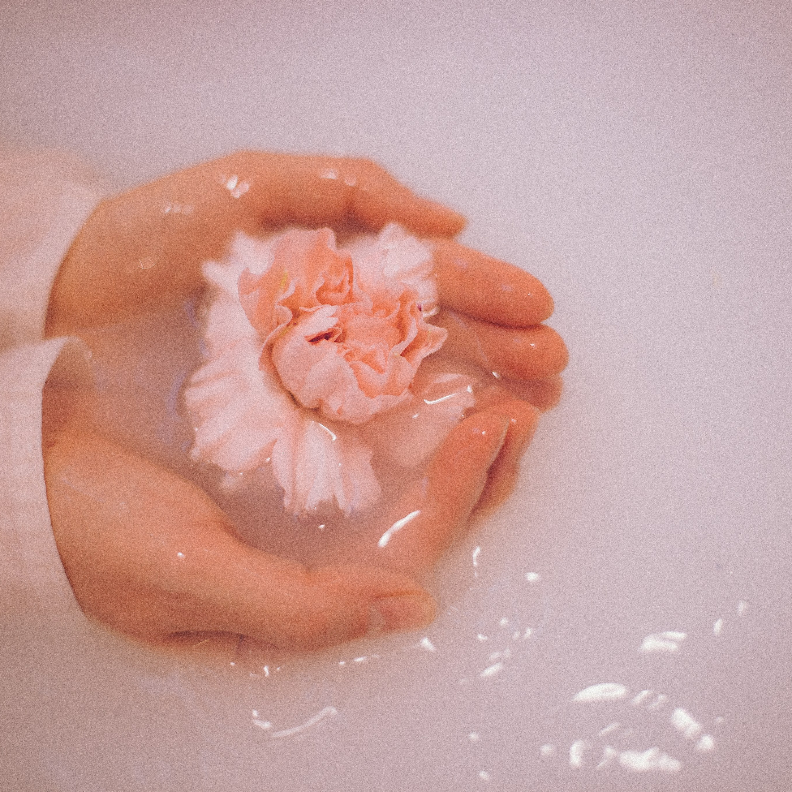 Шаги фототерапии. Женский фотограф и фототерапевт в Алмате Камиля Сабитова