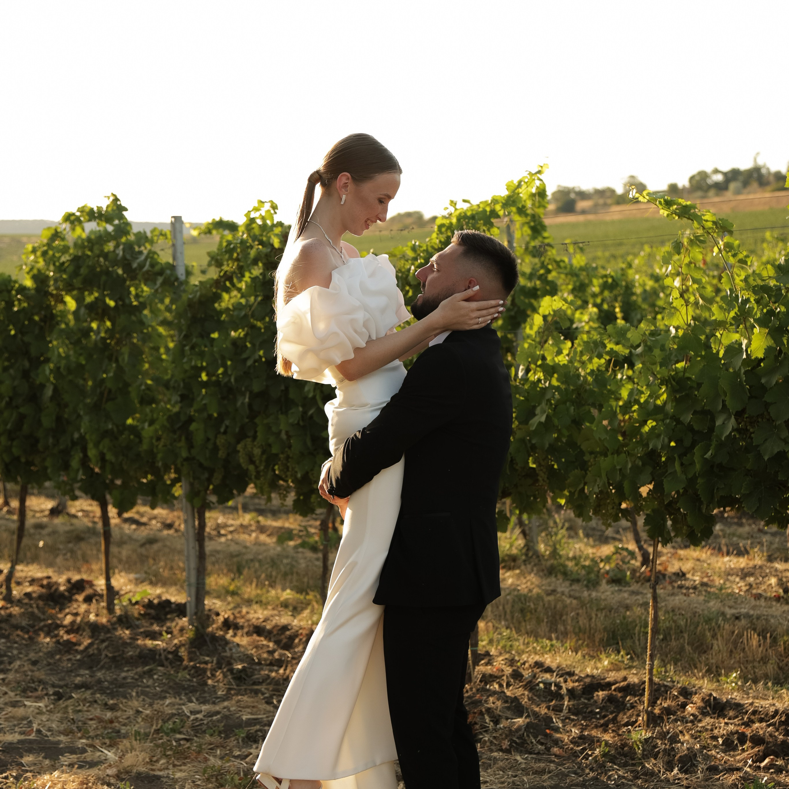 Свадебный фотограф в Севастополе — Виктория Божкова | Портфолио, цены, заказ фотосессии в Крыму
