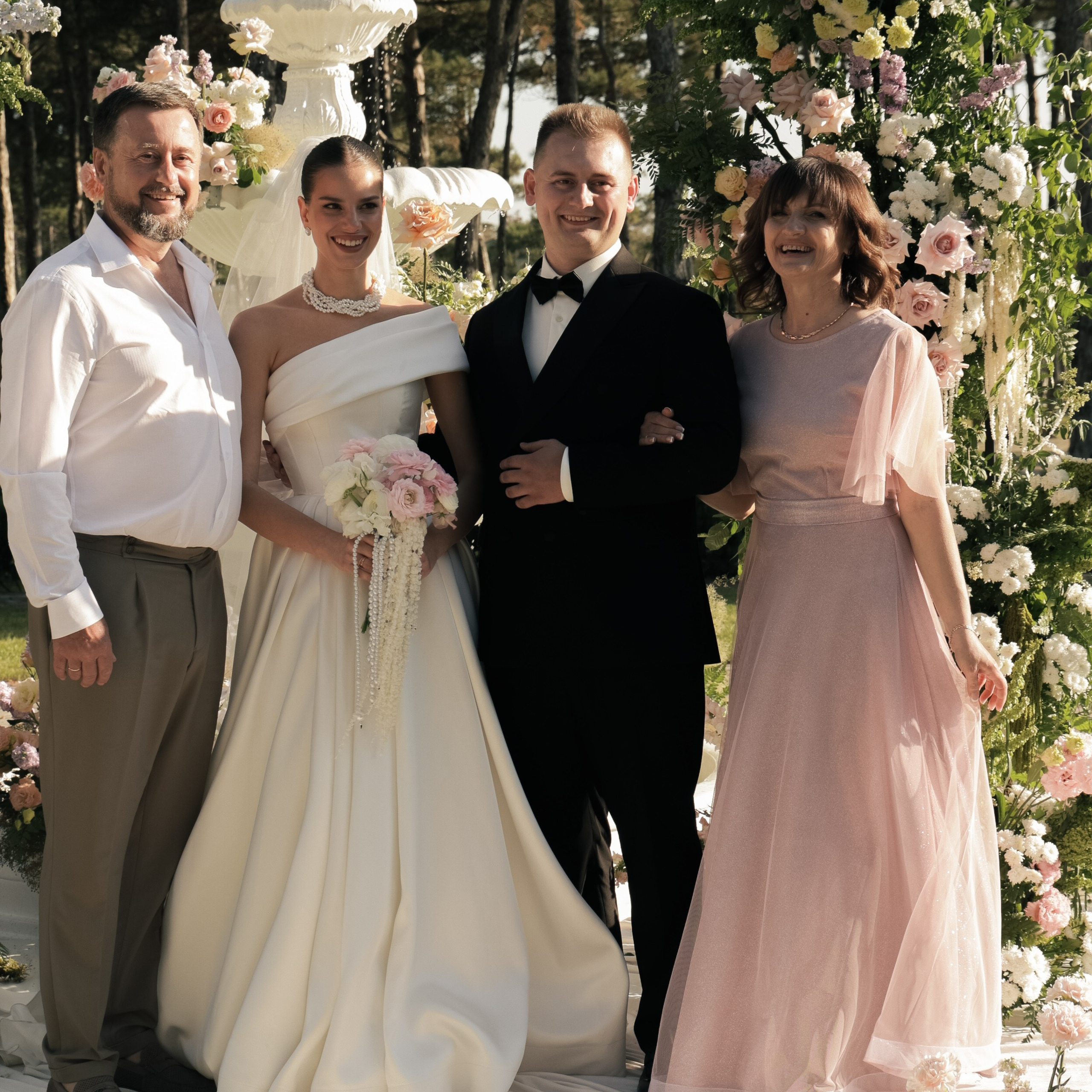 Свадебный фотограф в Севастополе — Виктория Божкова | Портфолио, цены, заказ фотосессии в Крыму