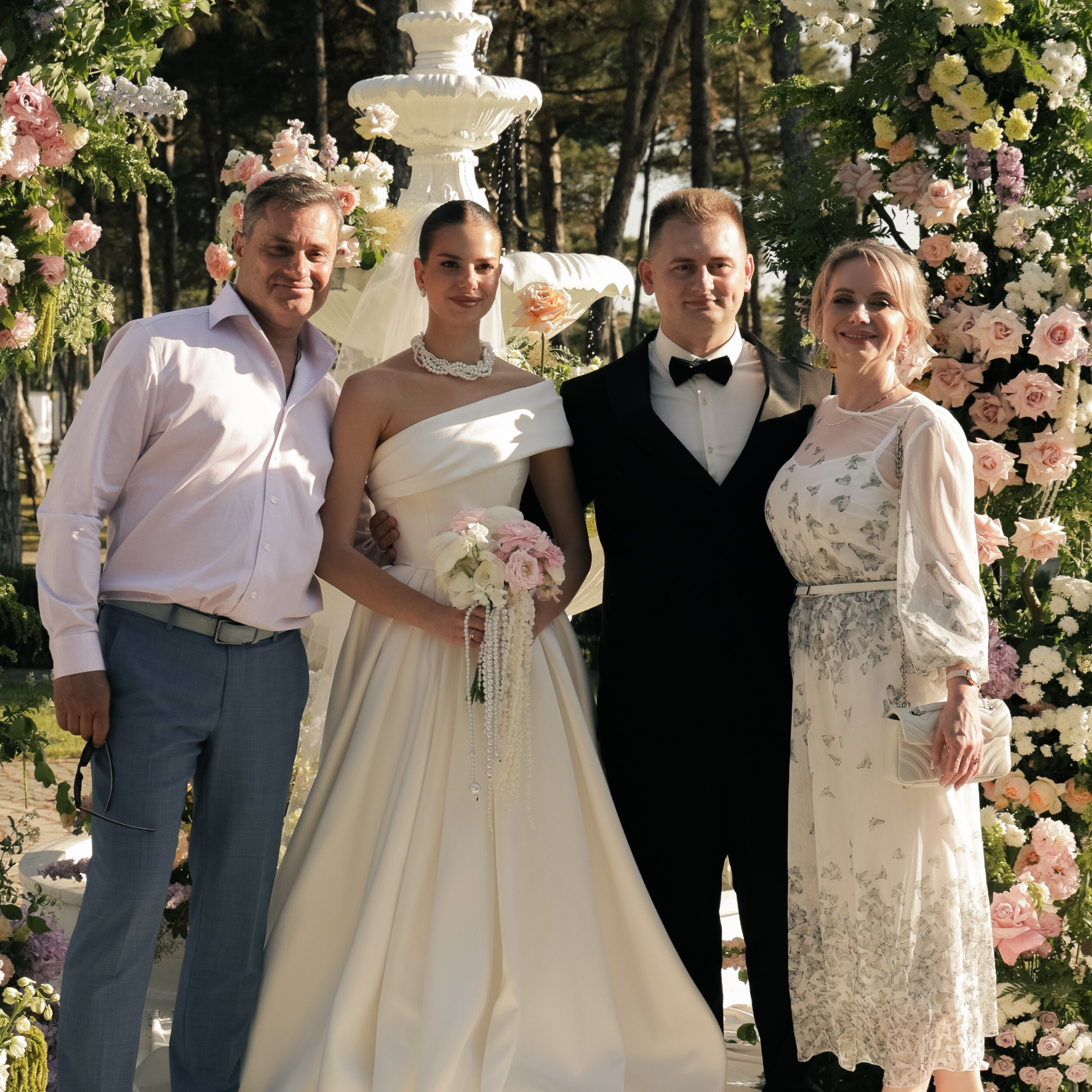 Свадебный фотограф в Севастополе — Виктория Божкова | Портфолио, цены, заказ фотосессии в Крыму