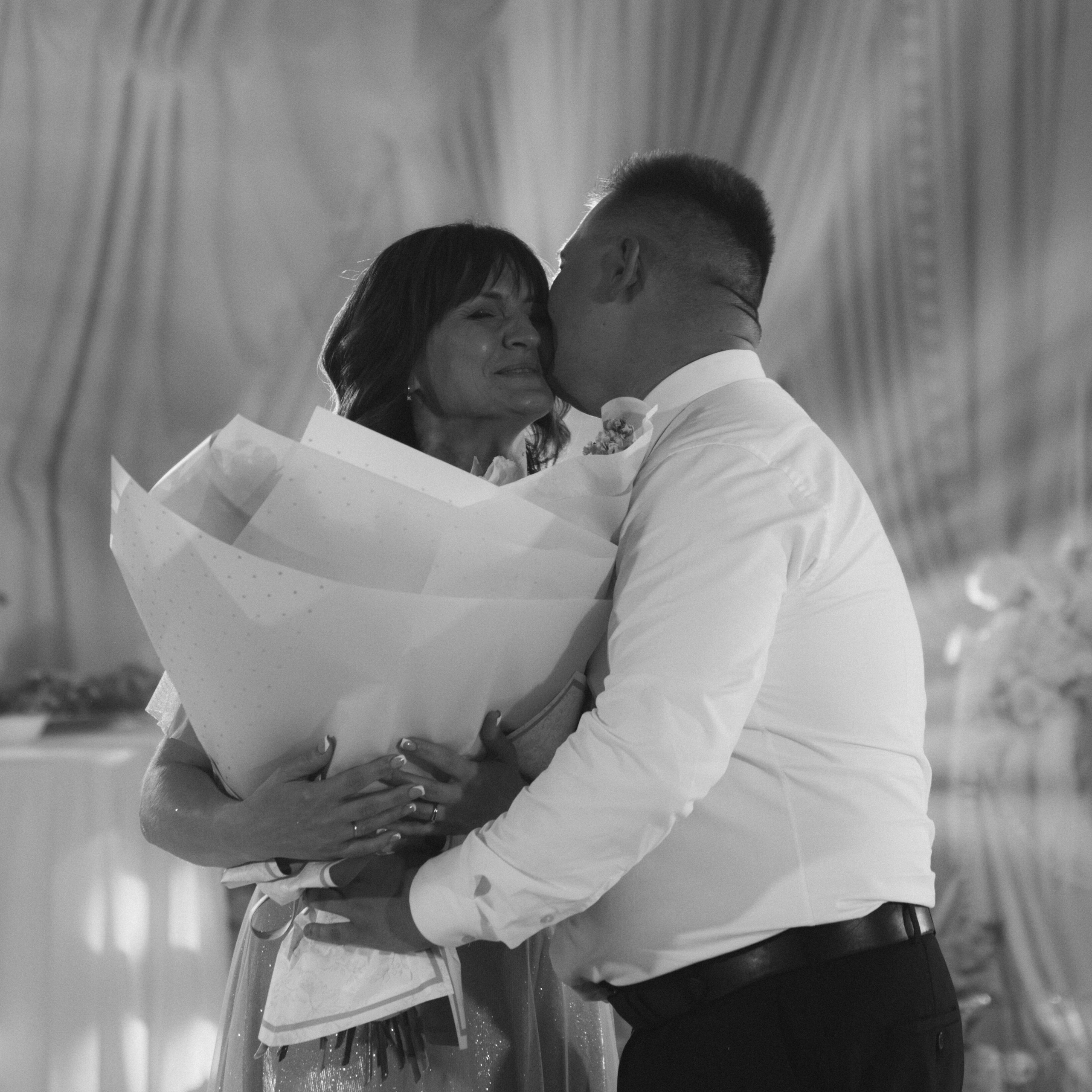 Свадебный фотограф в Севастополе — Виктория Божкова | Портфолио, цены, заказ фотосессии в Крыму