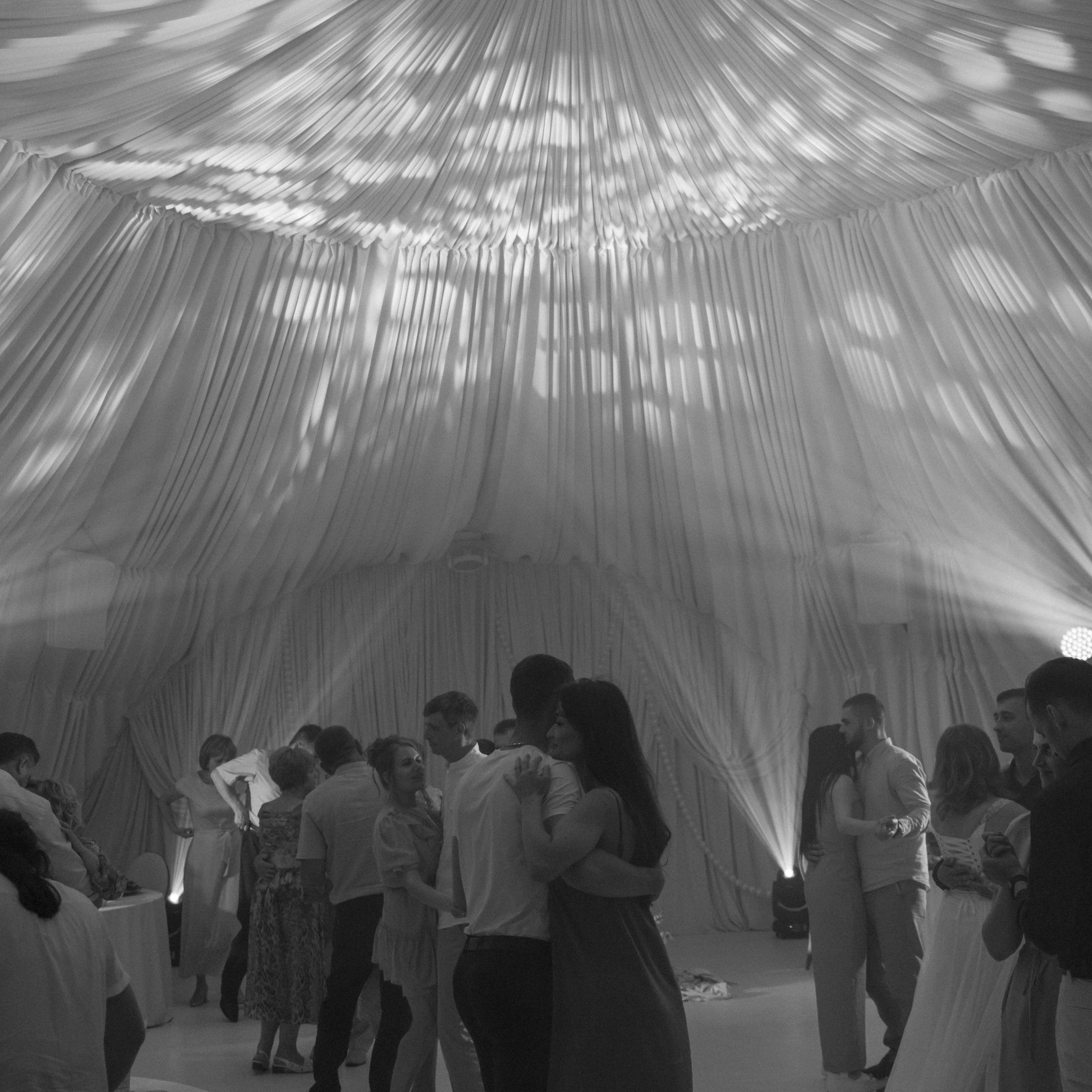 Свадебный фотограф в Севастополе — Виктория Божкова | Портфолио, цены, заказ фотосессии в Крыму