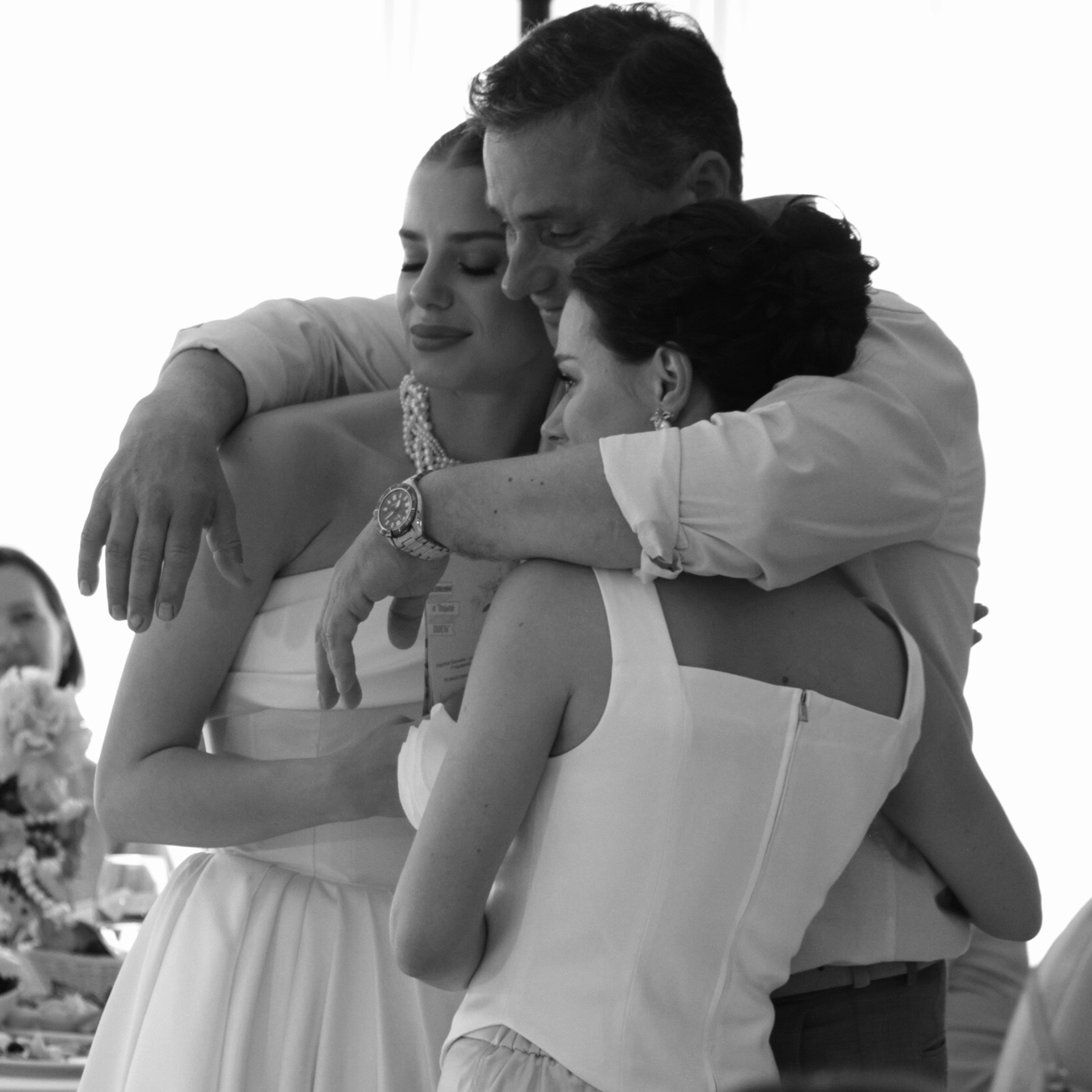 Свадебный фотограф в Севастополе — Виктория Божкова | Портфолио, цены, заказ фотосессии в Крыму