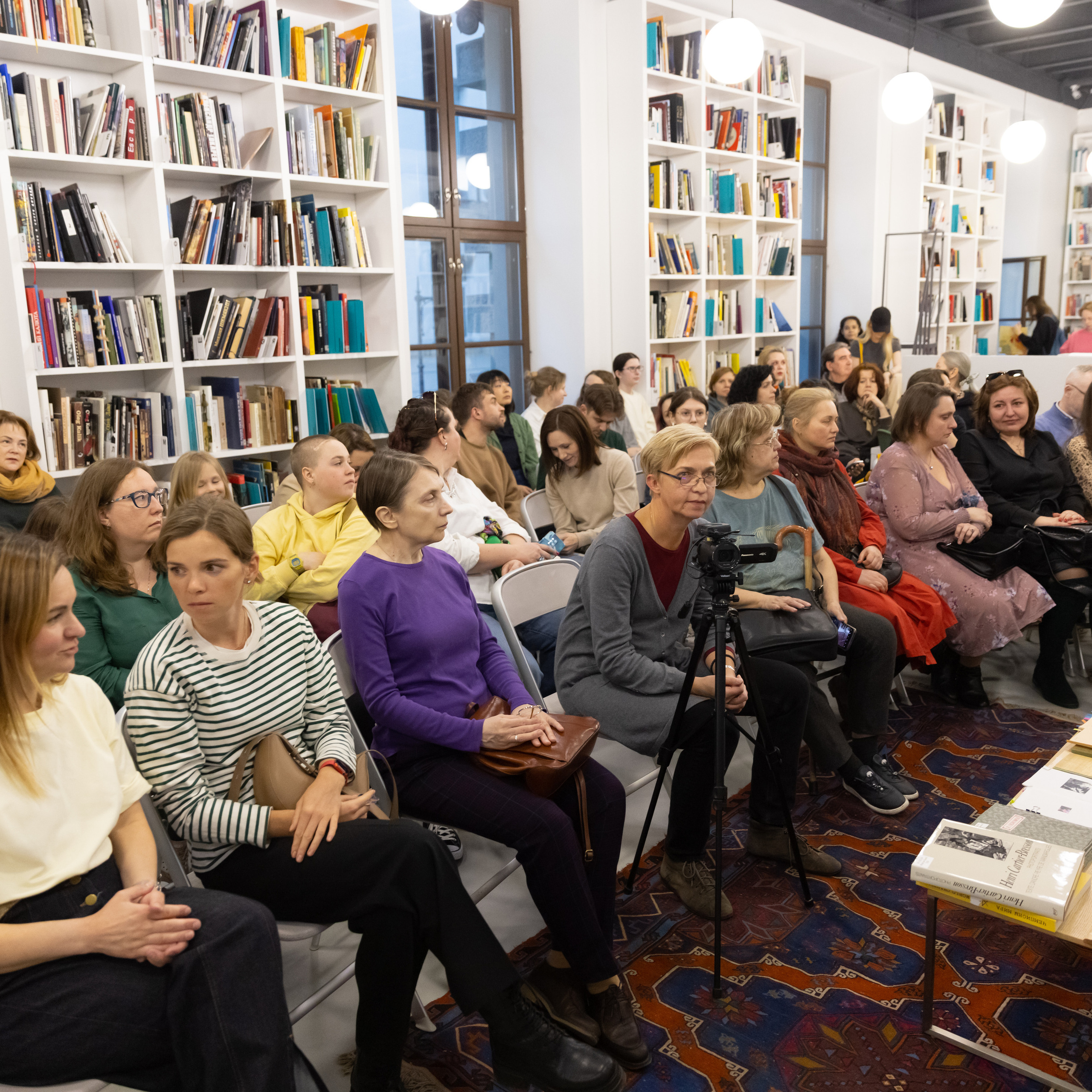 Фотокнига «Брод» визуальной художницы Ольги Михальчук. Ольга Михальчук, художница и фотограф