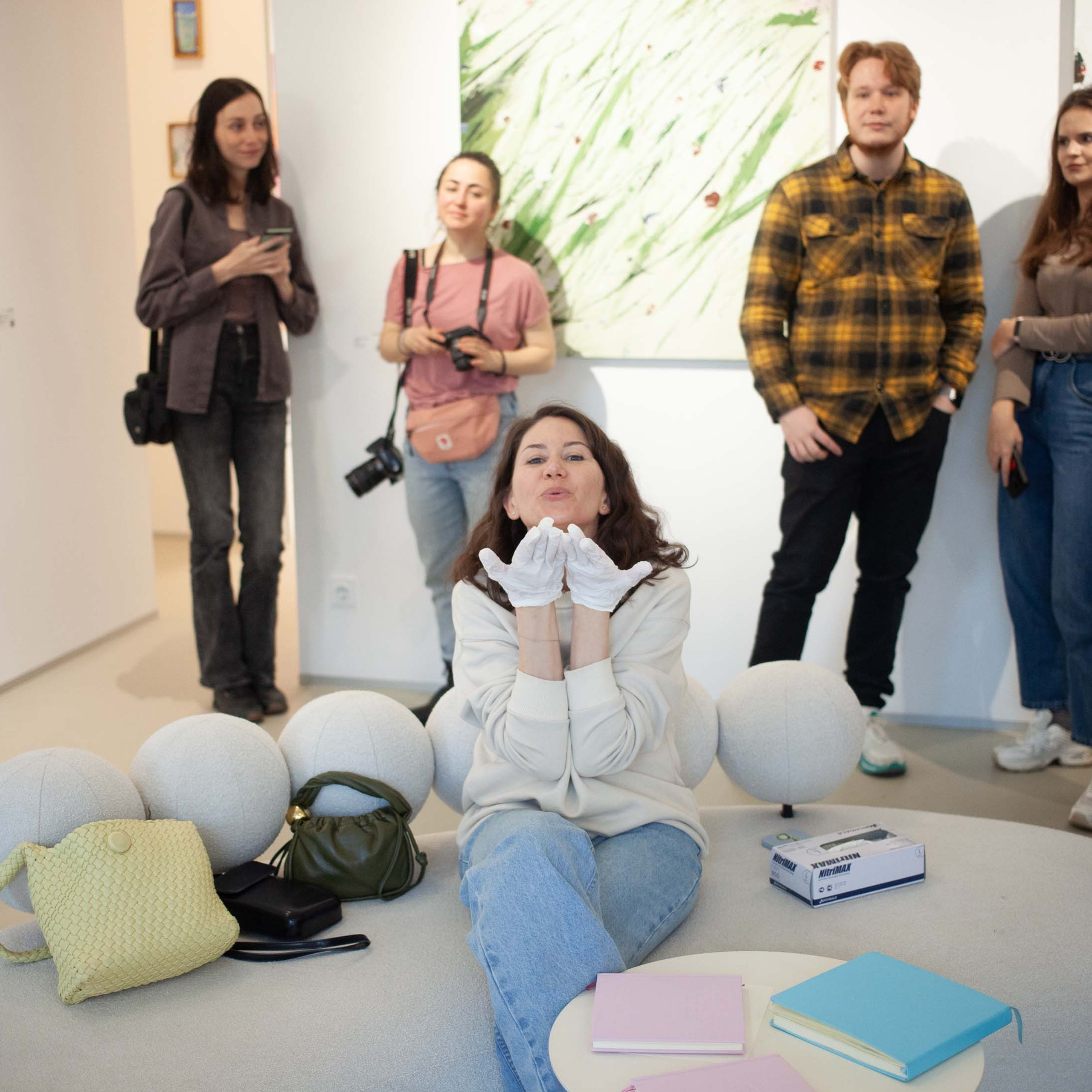 КНИГА ХУДОЖНИКА PINK WORD RED FLAG. Бюро Индульгенции Серафима Бучинская продюсер дизайнер художница СПб