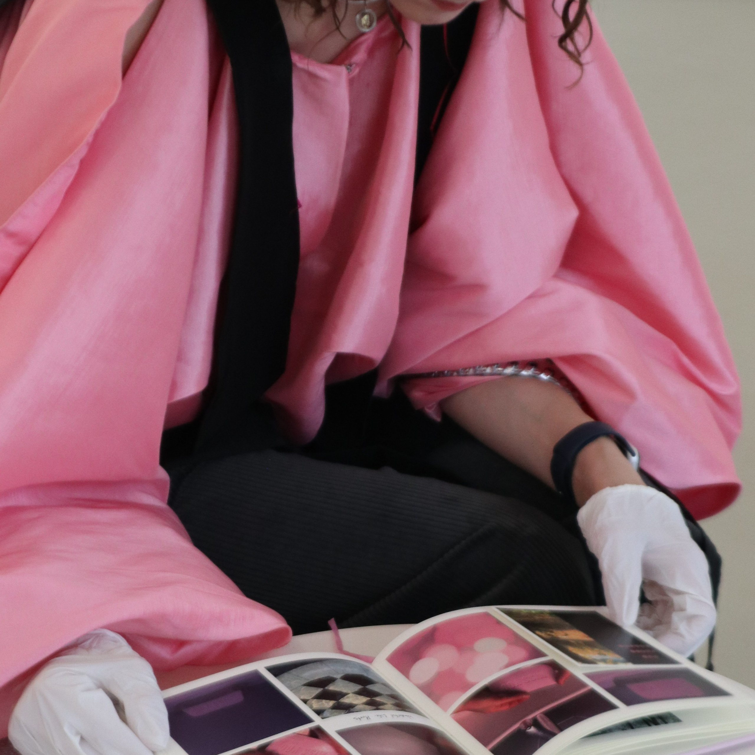 КНИГА ХУДОЖНИКА PINK WORD RED FLAG. Бюро Индульгенции Серафима Бучинская продюсер дизайнер художница СПб