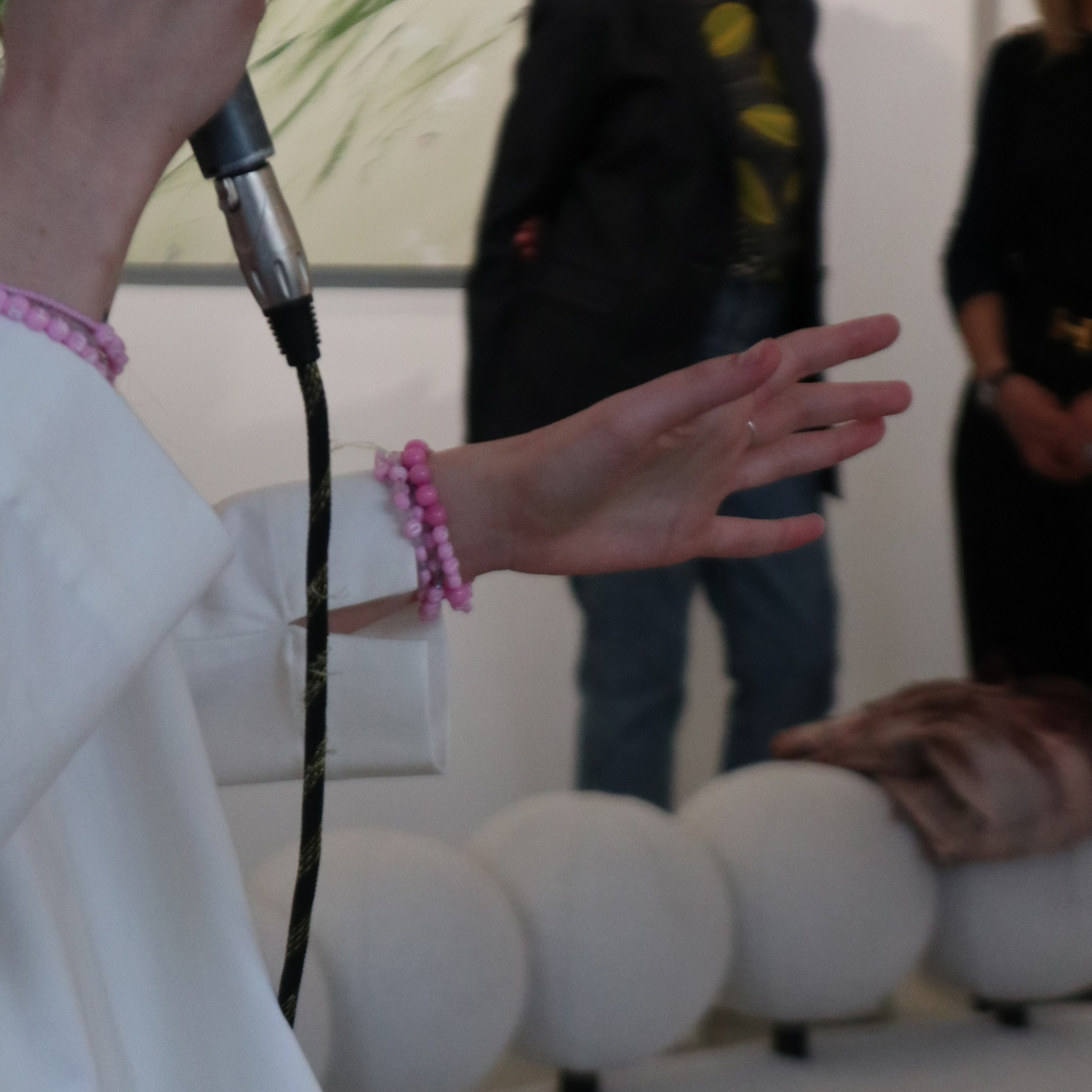 КНИГА ХУДОЖНИКА PINK WORD RED FLAG. Бюро Индульгенции Серафима Бучинская продюсер дизайнер художница СПб