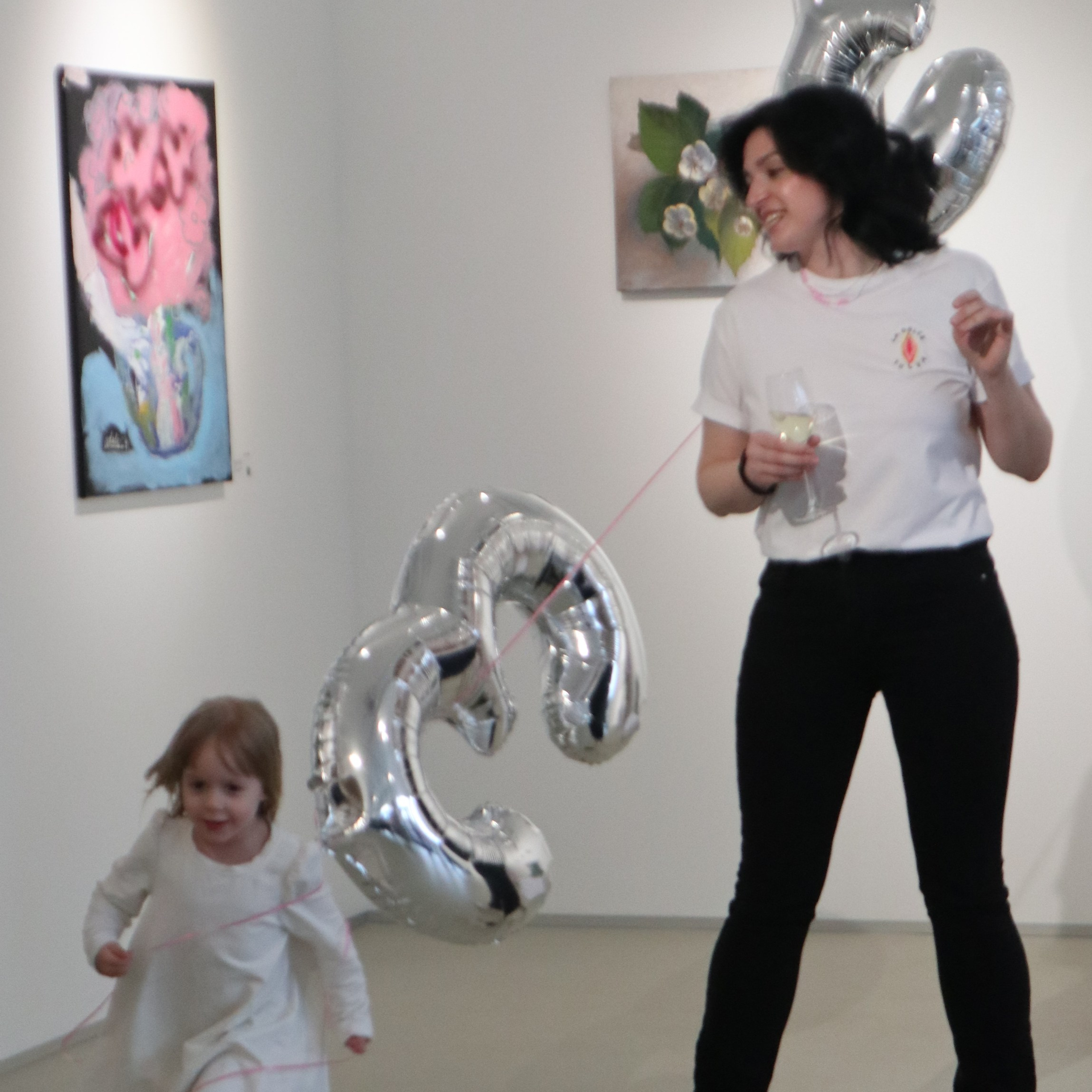 КНИГА ХУДОЖНИКА PINK WORD RED FLAG. Бюро Индульгенции Серафима Бучинская продюсер дизайнер художница СПб