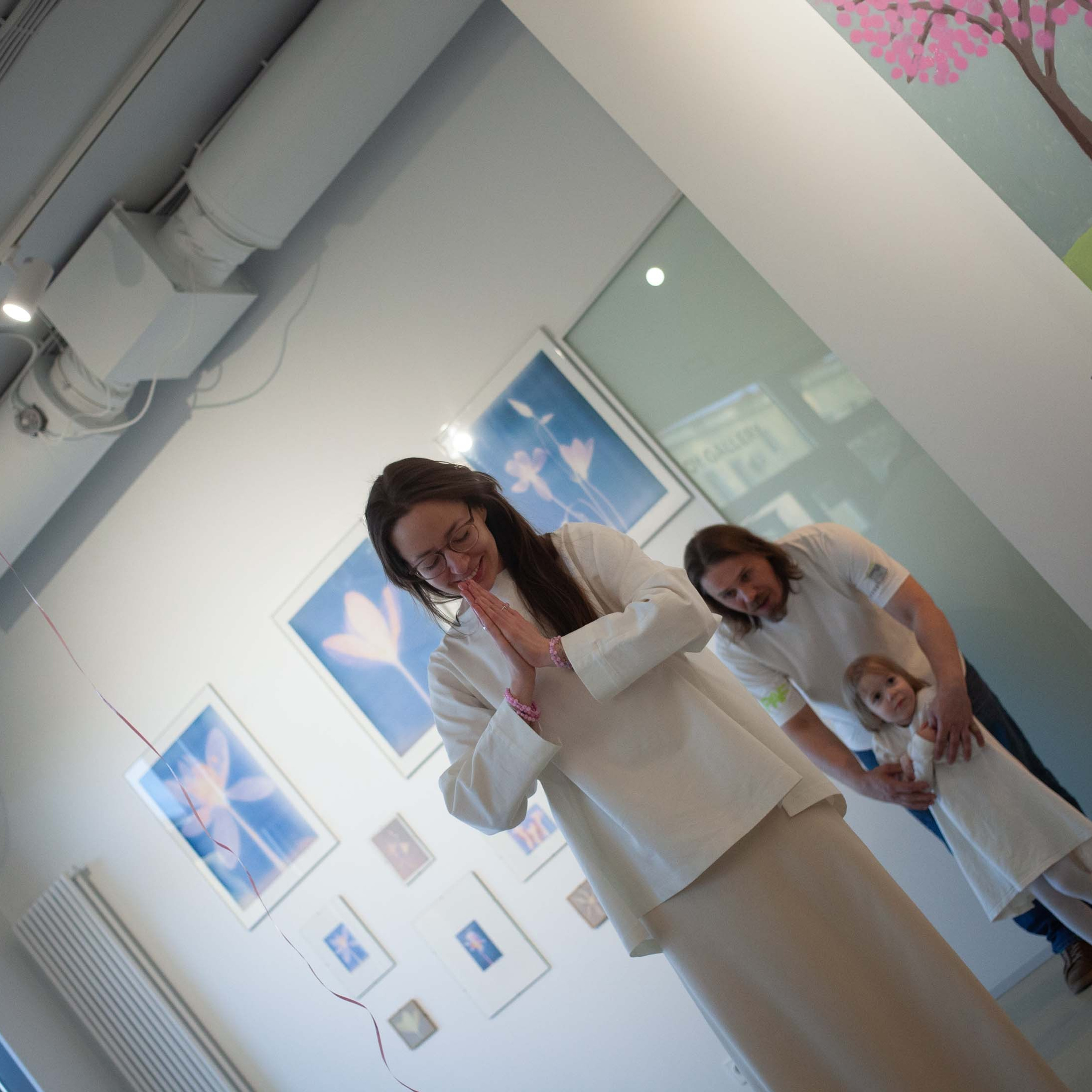 КНИГА ХУДОЖНИКА PINK WORD RED FLAG. Бюро Индульгенции Серафима Бучинская продюсер дизайнер художница СПб