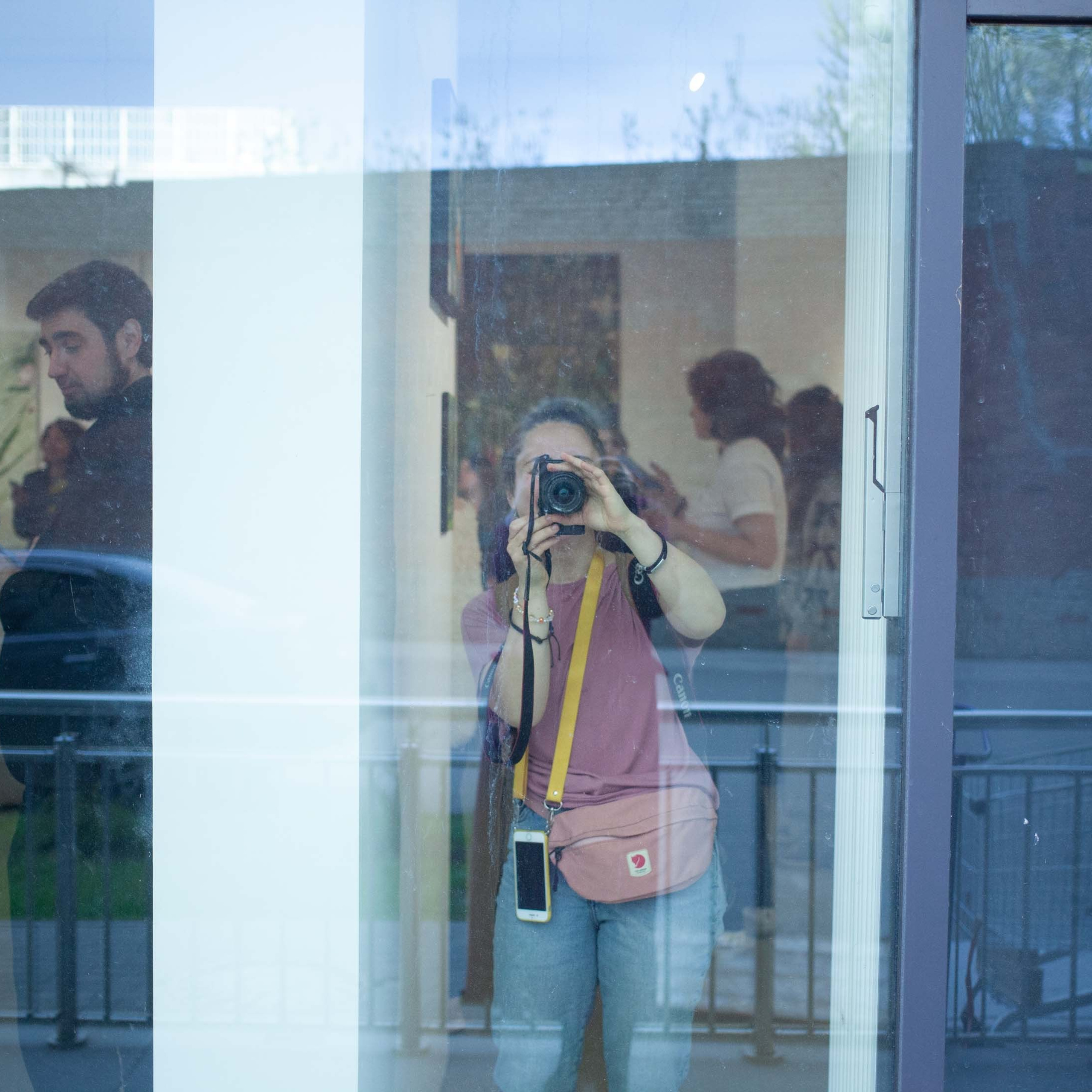 КНИГА ХУДОЖНИКА PINK WORD RED FLAG. Бюро Индульгенции Серафима Бучинская продюсер дизайнер художница СПб