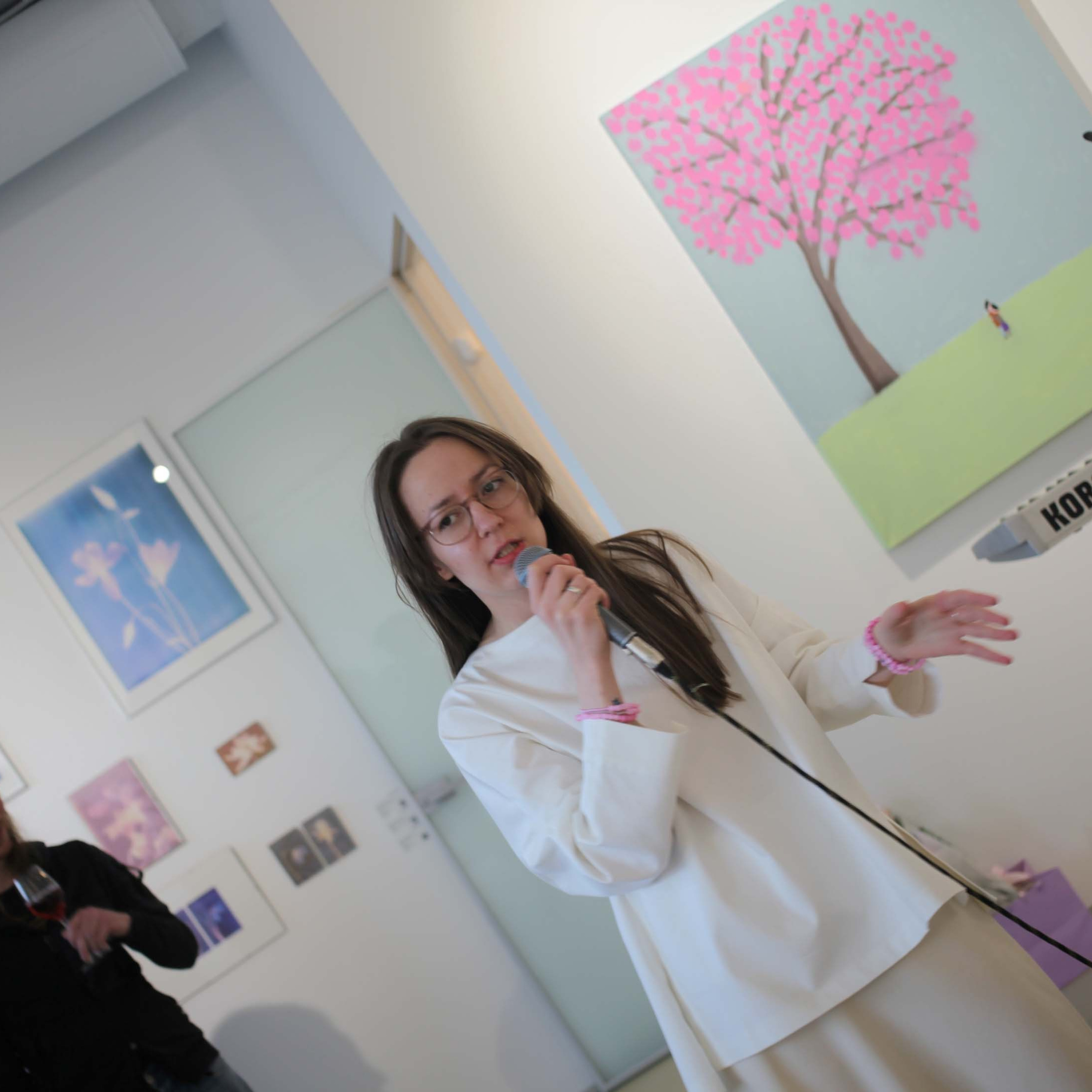 КНИГА ХУДОЖНИКА PINK WORD RED FLAG. Бюро Индульгенции Серафима Бучинская продюсер дизайнер художница СПб