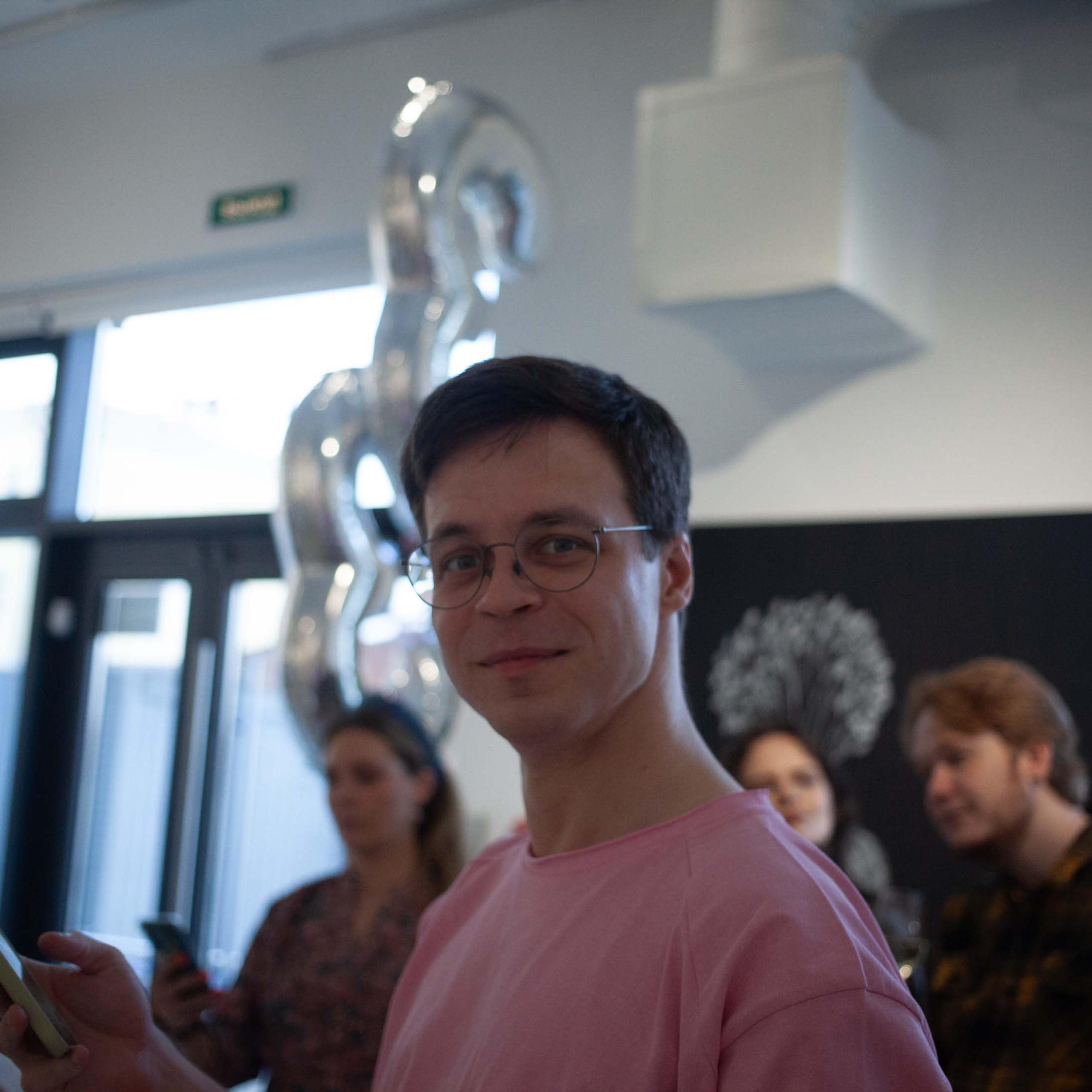 КНИГА ХУДОЖНИКА PINK WORD RED FLAG. Бюро Индульгенции Серафима Бучинская продюсер дизайнер художница СПб