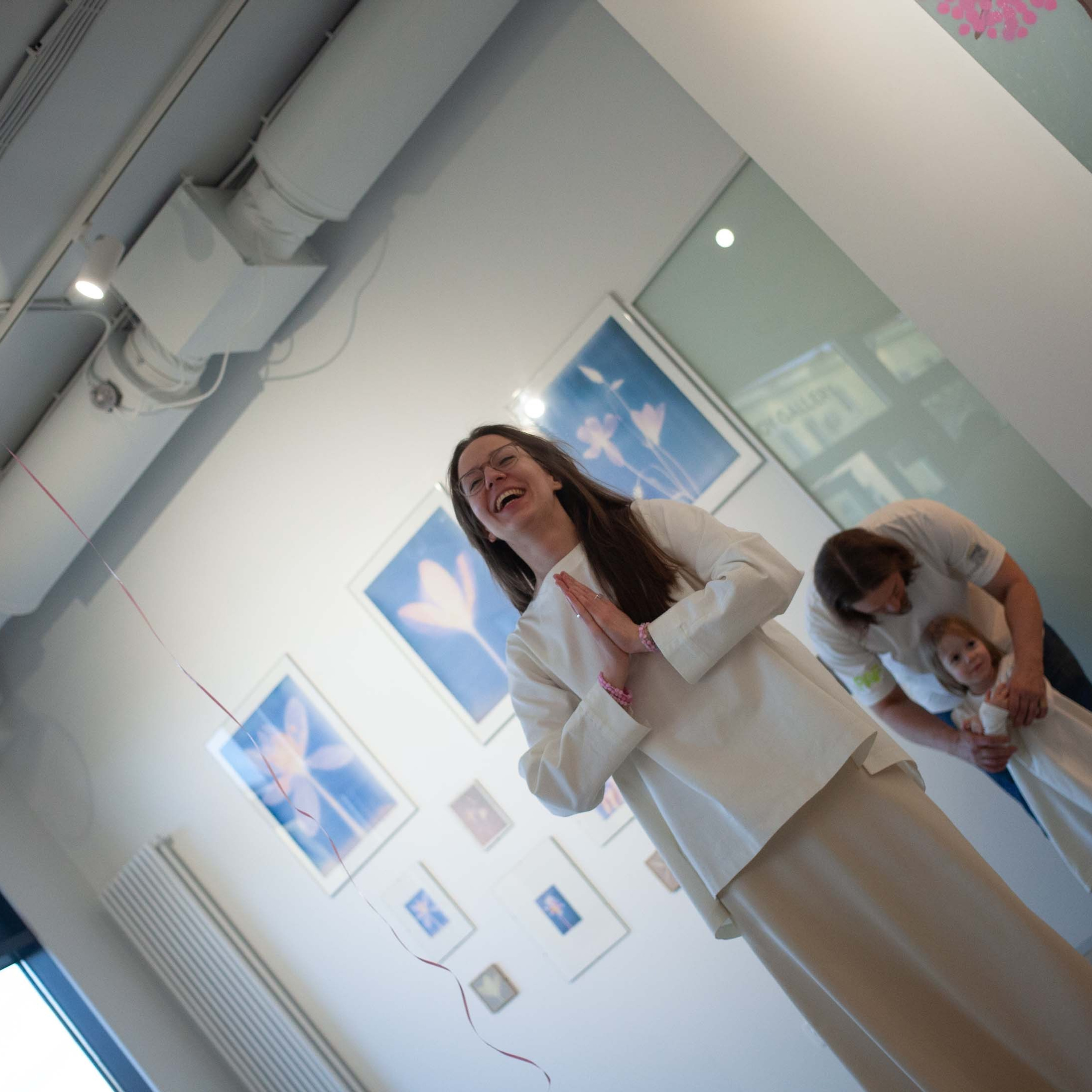 КНИГА ХУДОЖНИКА PINK WORD RED FLAG. Бюро Индульгенции Серафима Бучинская продюсер дизайнер художница СПб