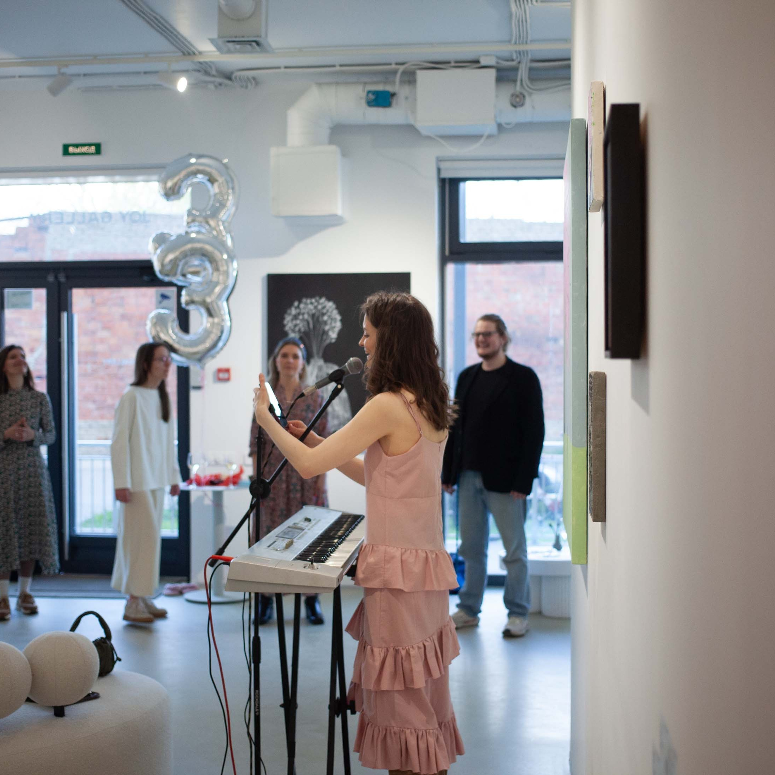 КНИГА ХУДОЖНИКА PINK WORD RED FLAG. Бюро Индульгенции Серафима Бучинская продюсер дизайнер художница СПб