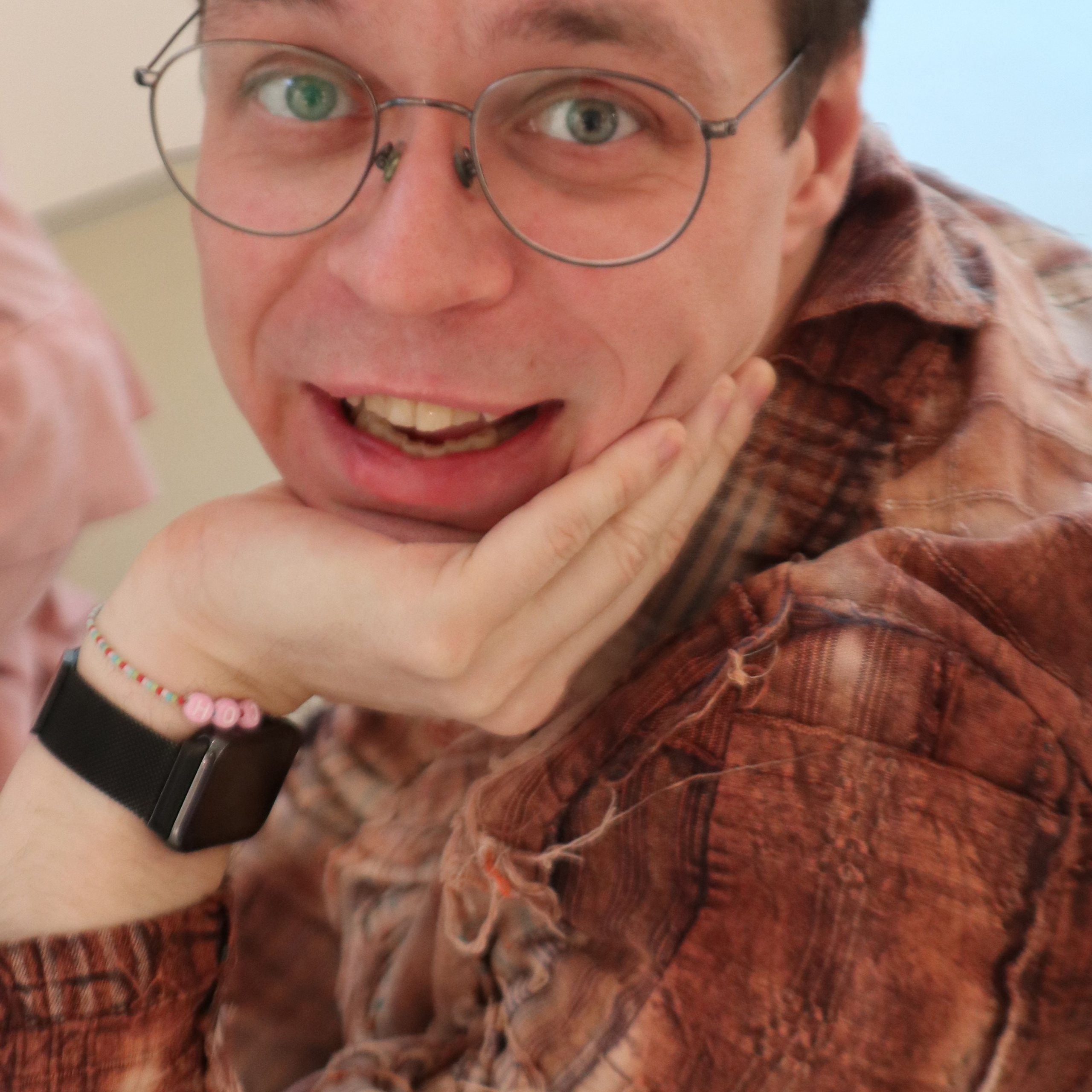 КНИГА ХУДОЖНИКА PINK WORD RED FLAG. Бюро Индульгенции Серафима Бучинская продюсер дизайнер художница СПб