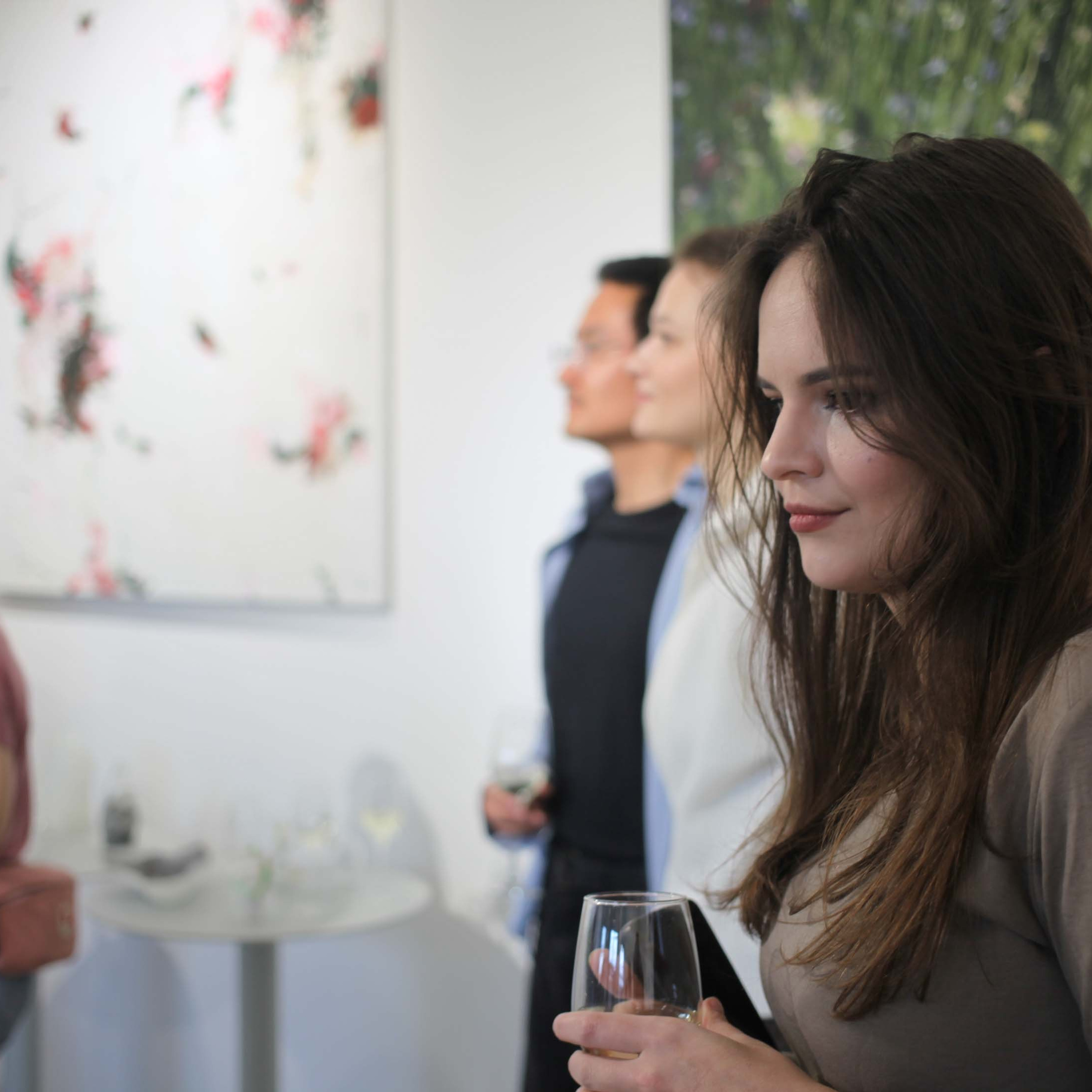 КНИГА ХУДОЖНИКА PINK WORD RED FLAG. Бюро Индульгенции Серафима Бучинская продюсер дизайнер художница СПб