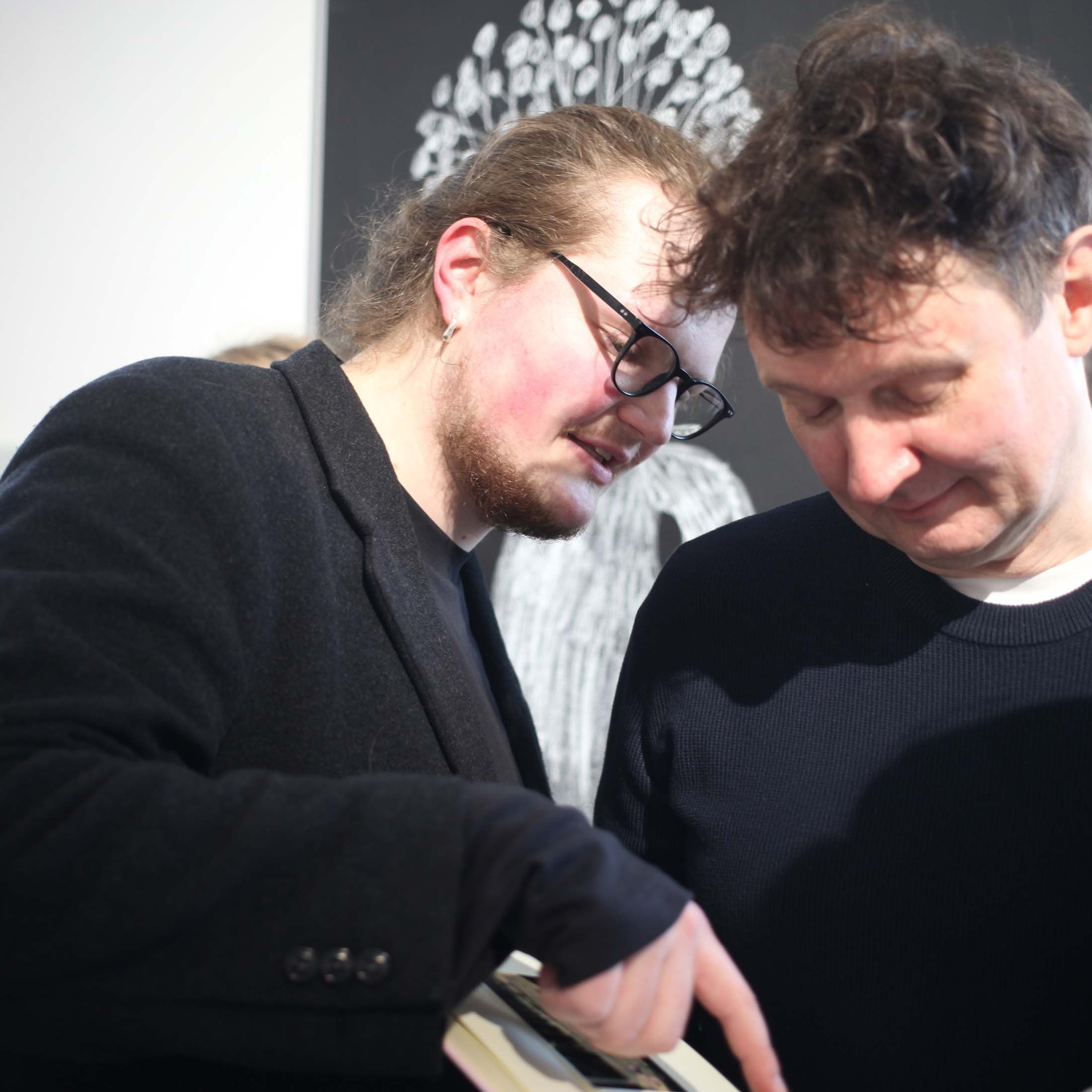 КНИГА ХУДОЖНИКА PINK WORD RED FLAG. Бюро Индульгенции Серафима Бучинская продюсер дизайнер художница СПб