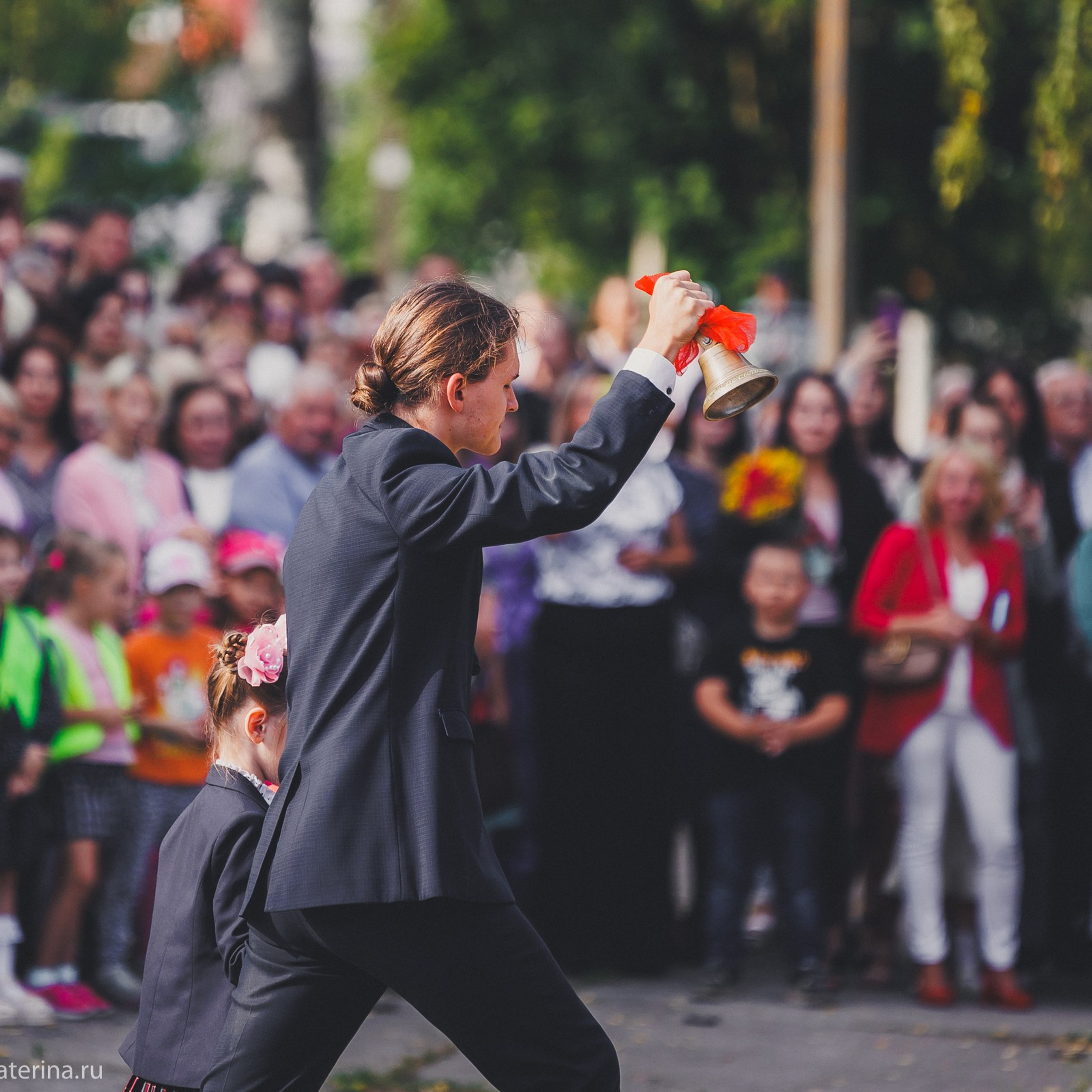 2 сентября _ Школа 3_ линейка. Фотограф Лодейное Поле Екатерина Герасимова в Санкт-Петербурге и Лен. области