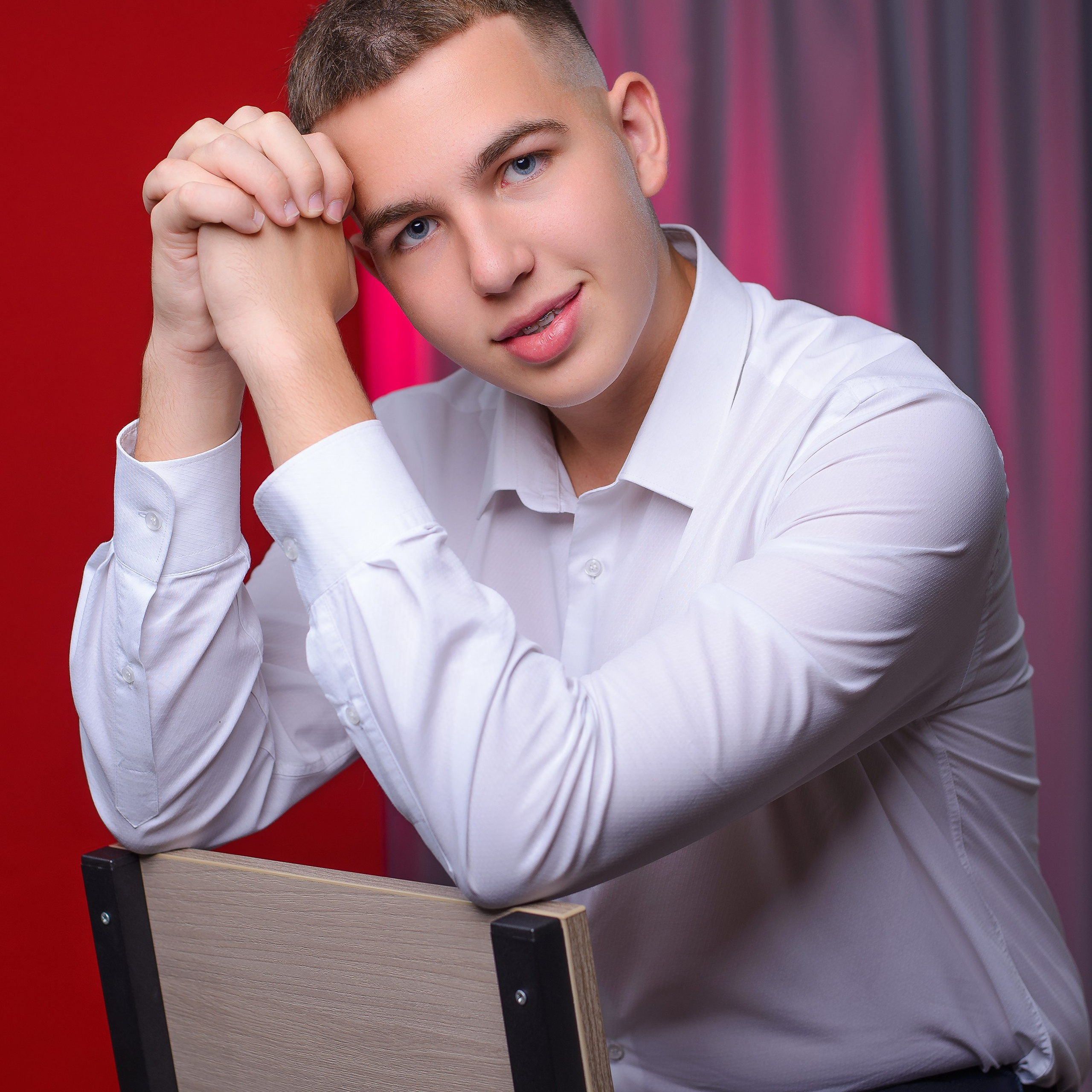 Студия школьной фотографии в Самородке. Портреты. АРТИКУЛ. Выпускные альбомы Нижний Тагил