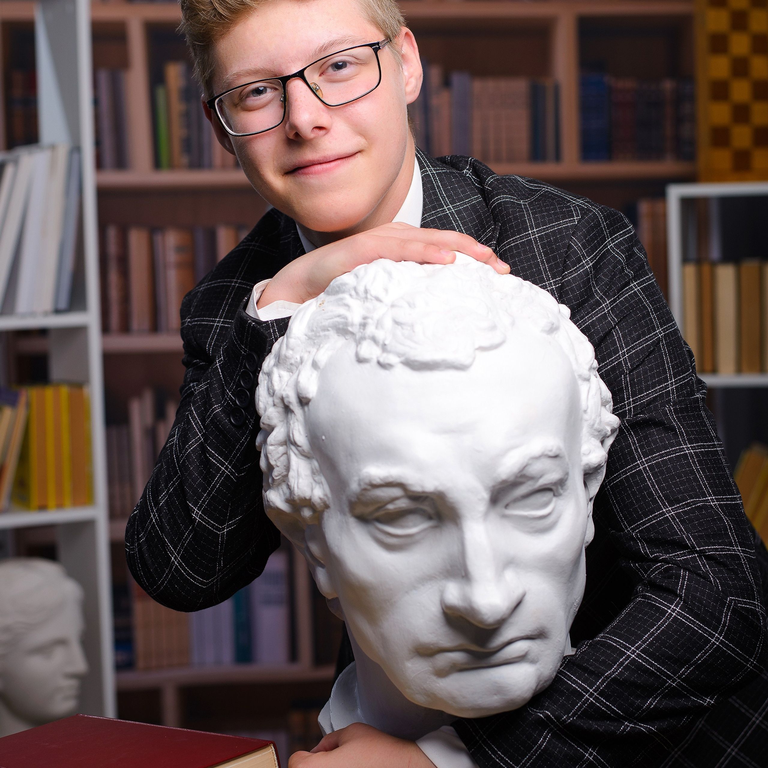 Студия школьной фотографии в Самородке. Портреты. АРТИКУЛ. Выпускные альбомы Нижний Тагил