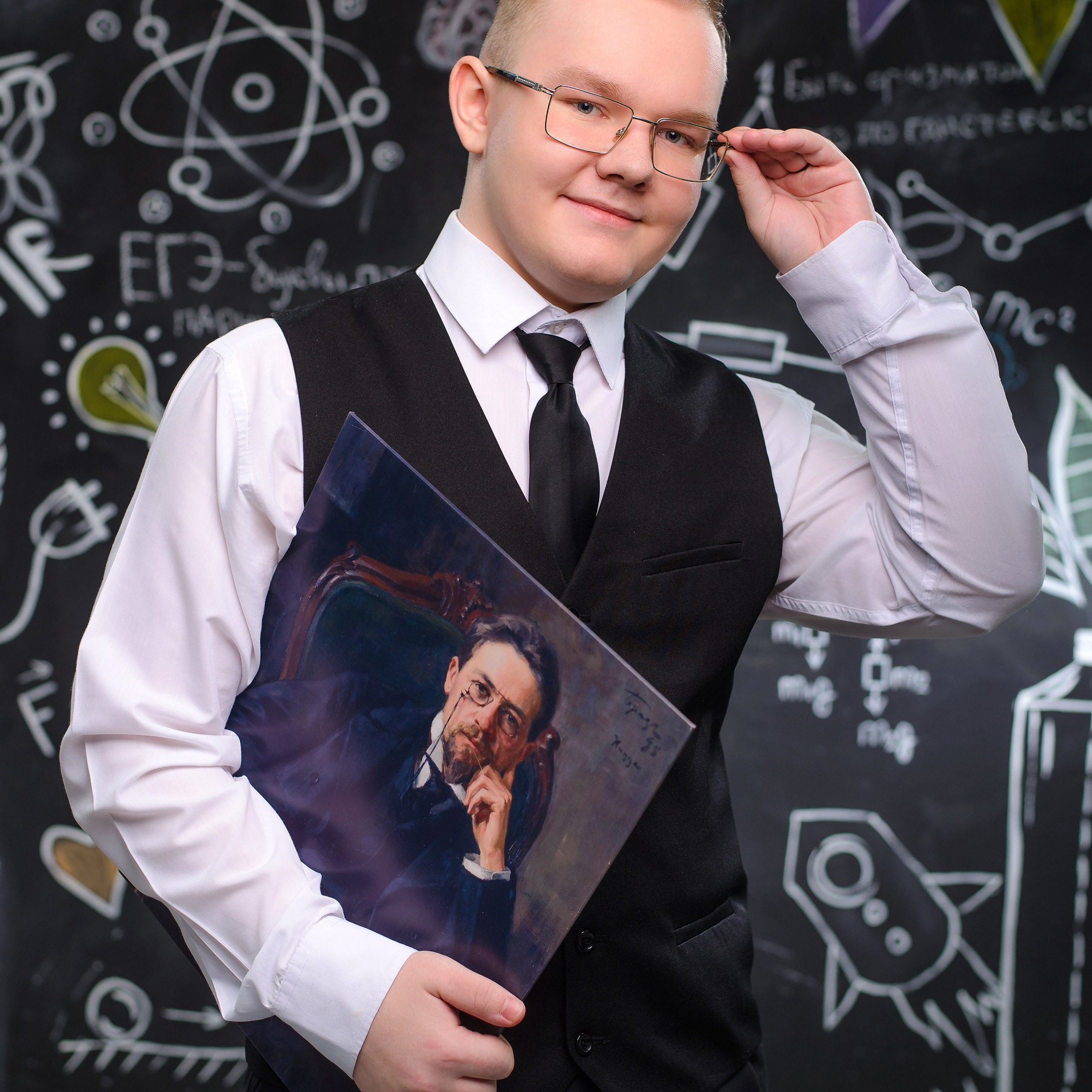 Студия школьной фотографии в Самородке. Портреты. АРТИКУЛ. Выпускные альбомы Нижний Тагил