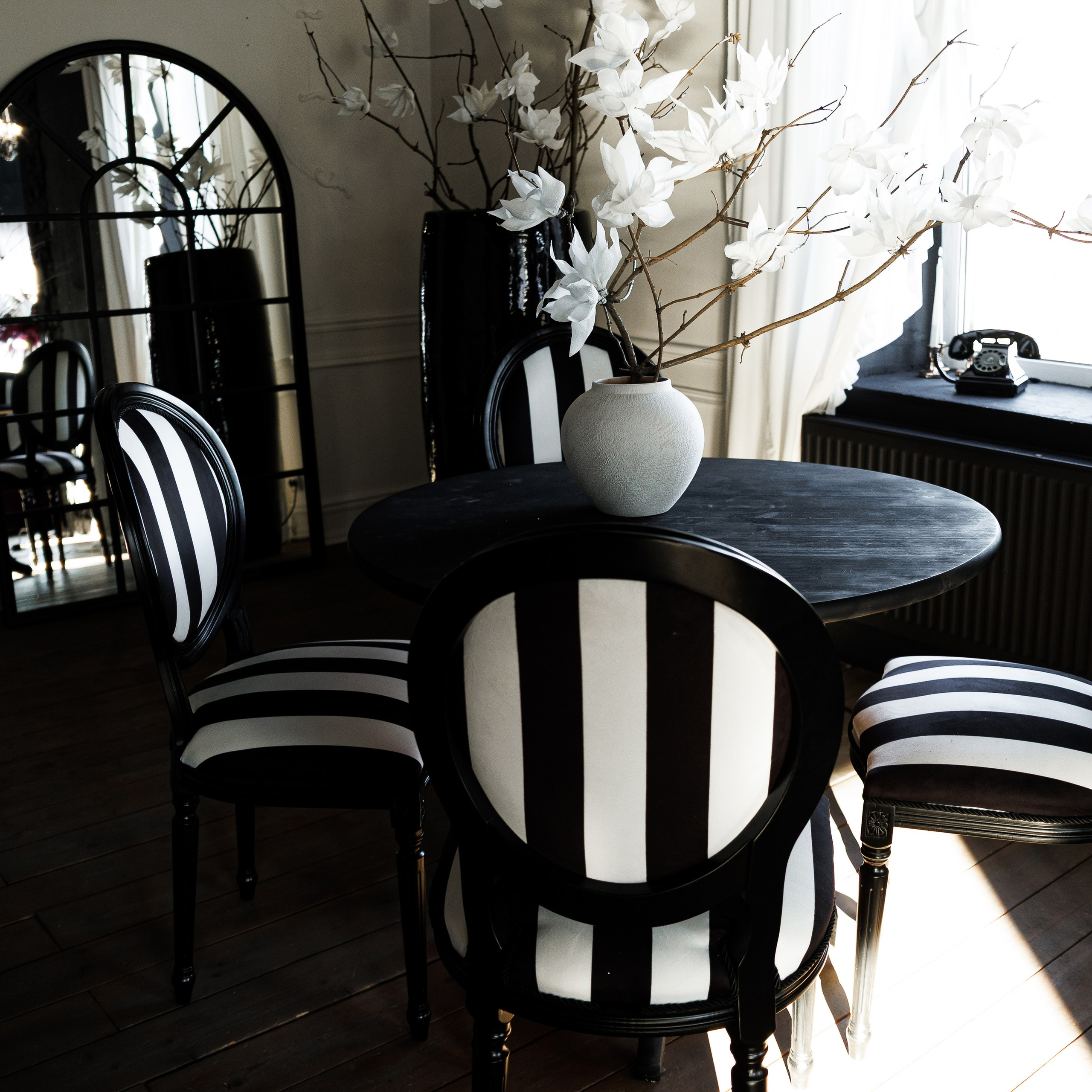 Актуальный интерьер фотостудий Брянска на Ноябрь, Декабрь 2025 и начала Января 2026