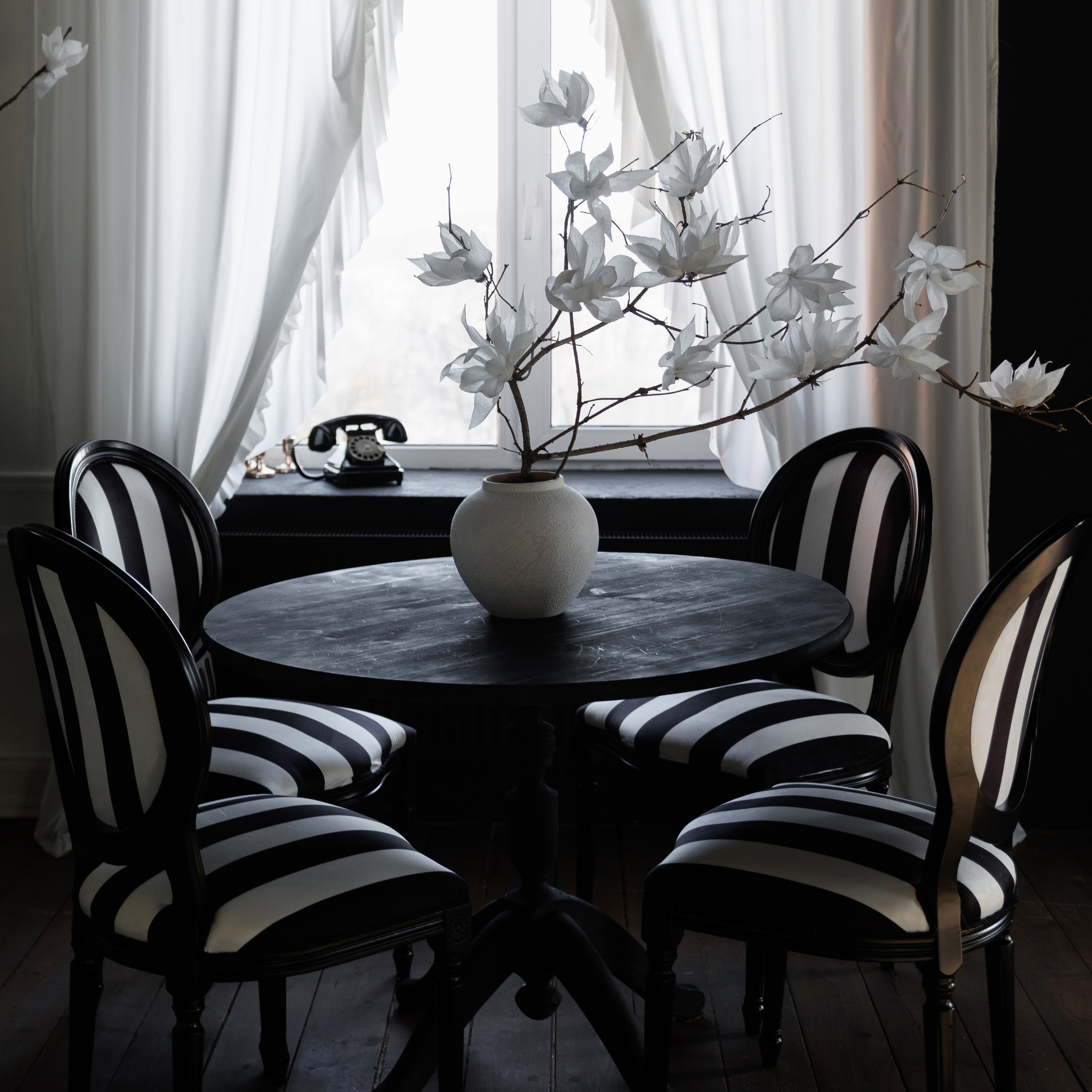 Актуальный интерьер фотостудий Брянска на Ноябрь, Декабрь 2025 и начала Января 2026