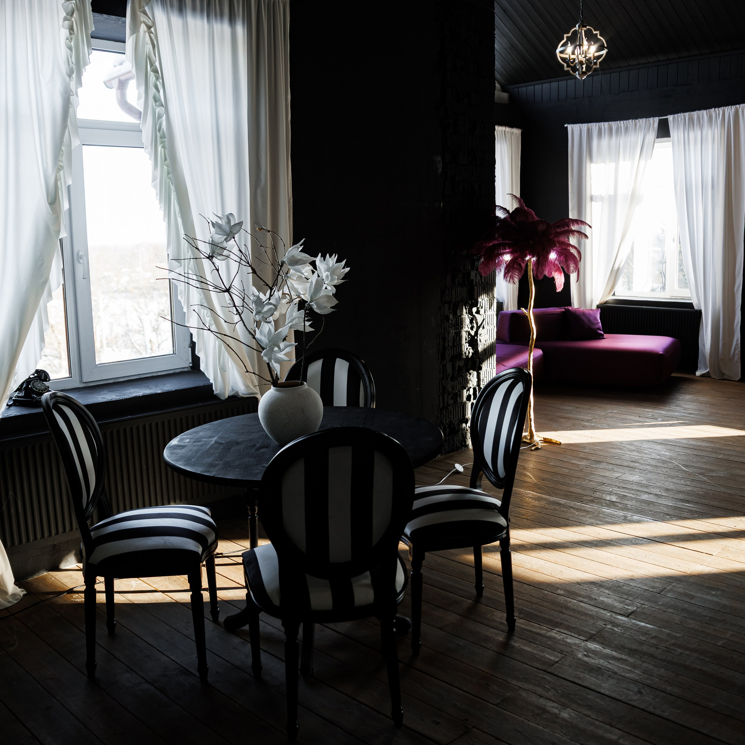 Актуальный интерьер фотостудий Брянска на Ноябрь, Декабрь 2025 и начала Января 2026