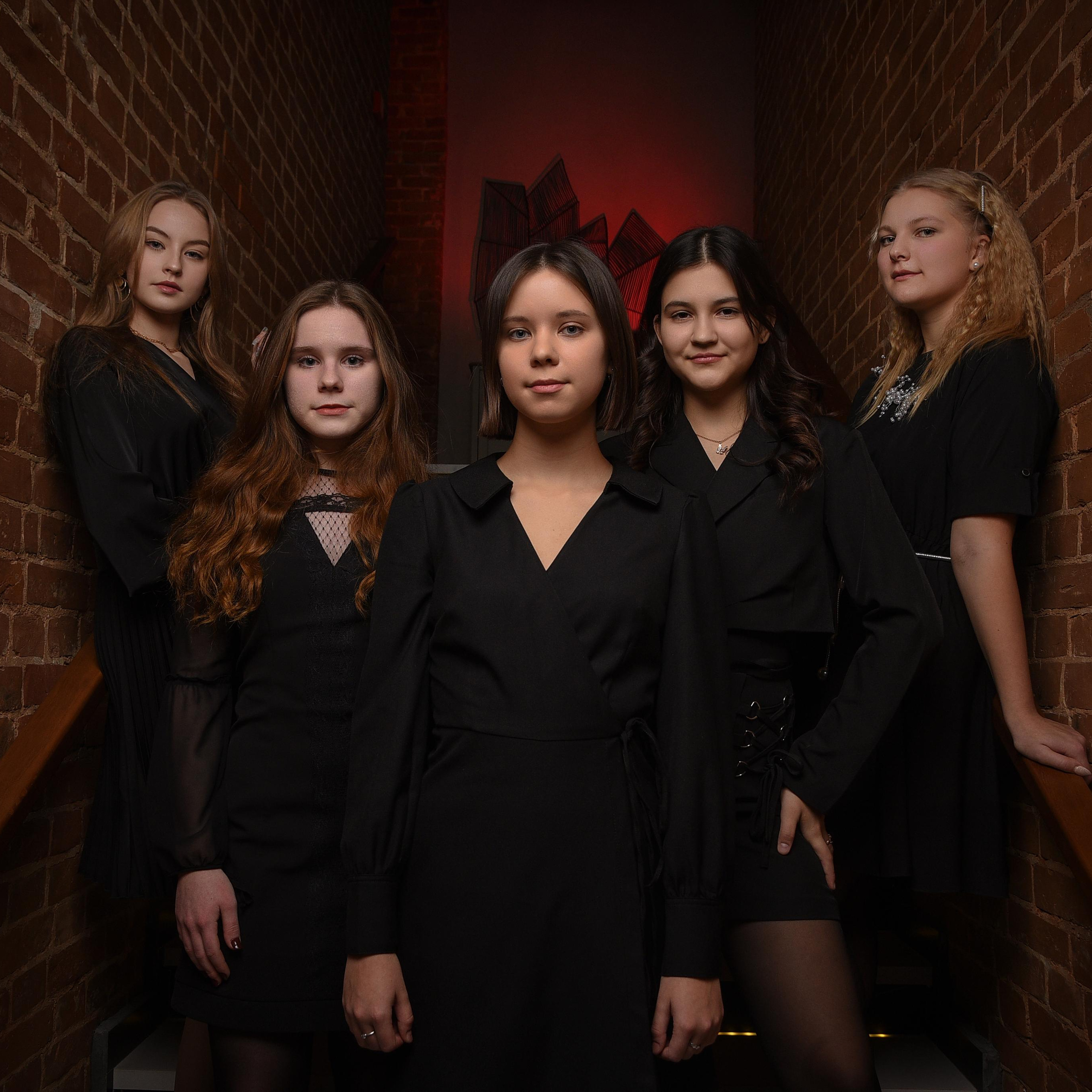 Анонс Фотосессии 11 «Б» класс 22 Школа. Выпускные альбомы в Кургане, Твой альбом, Книга