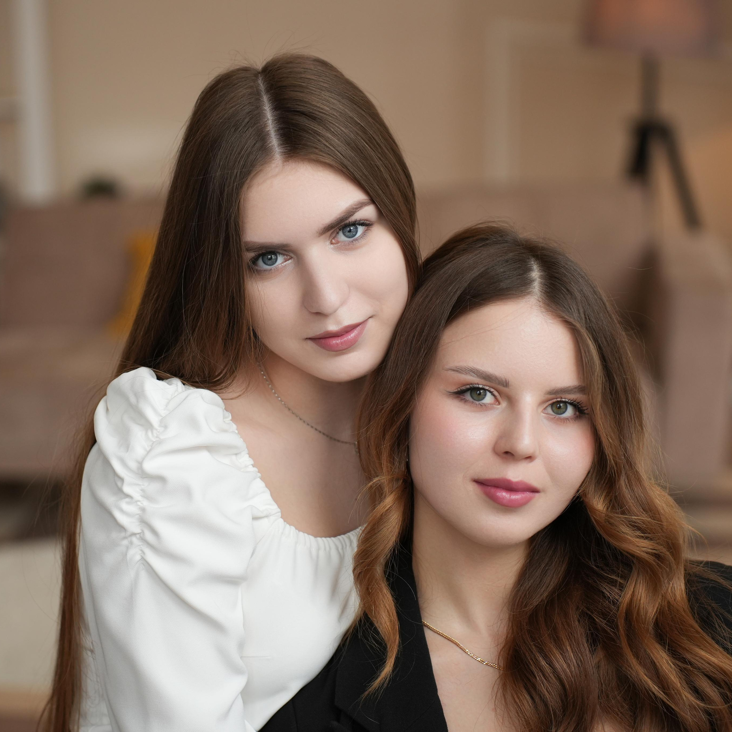 Фотосессия в фотостудии «Баланс Белого». Выпускные альбомы в Кургане, Твой альбом, Книга