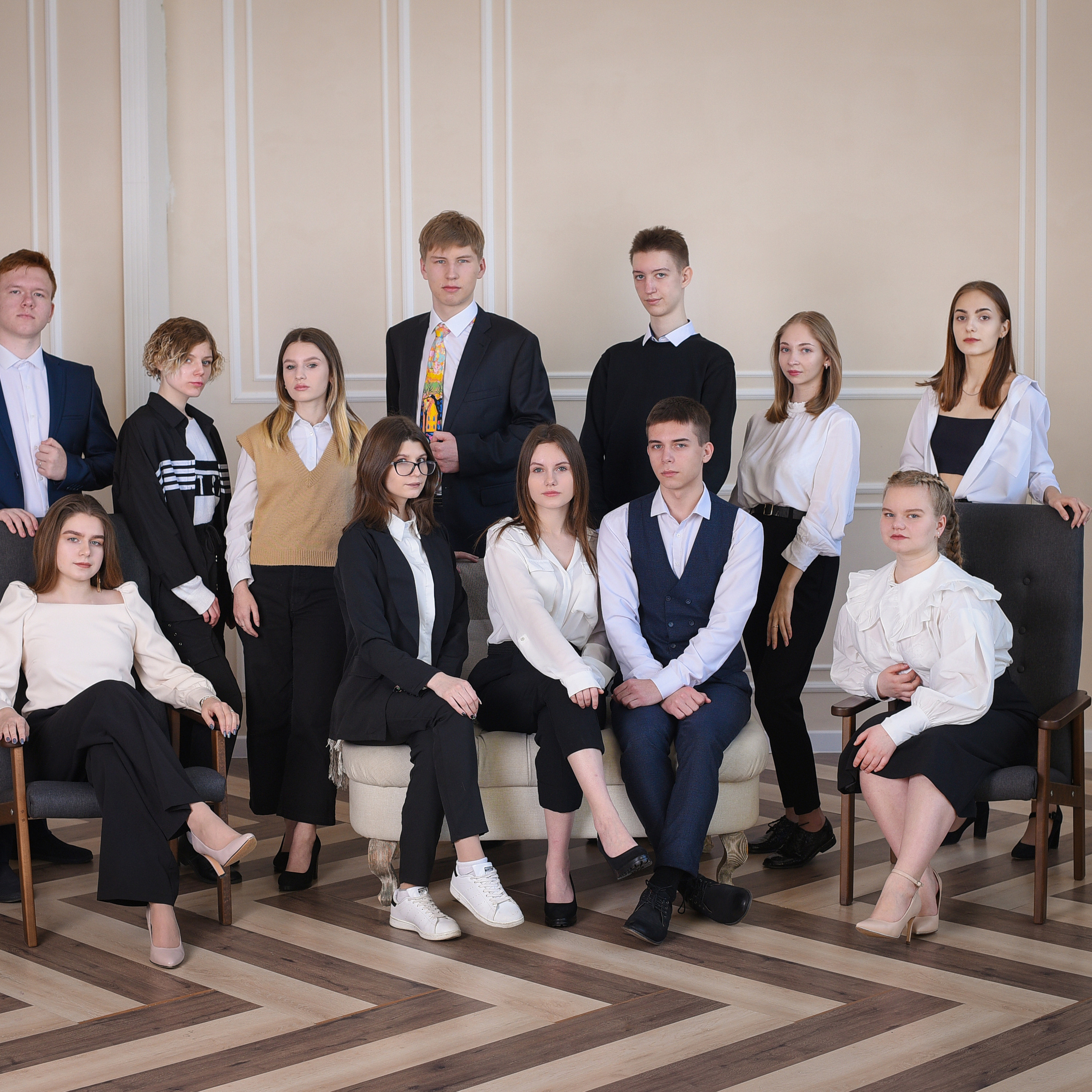 Фотосессия в фотостудии «Баланс Белого». Выпускные альбомы в Кургане, Твой альбом, Книга