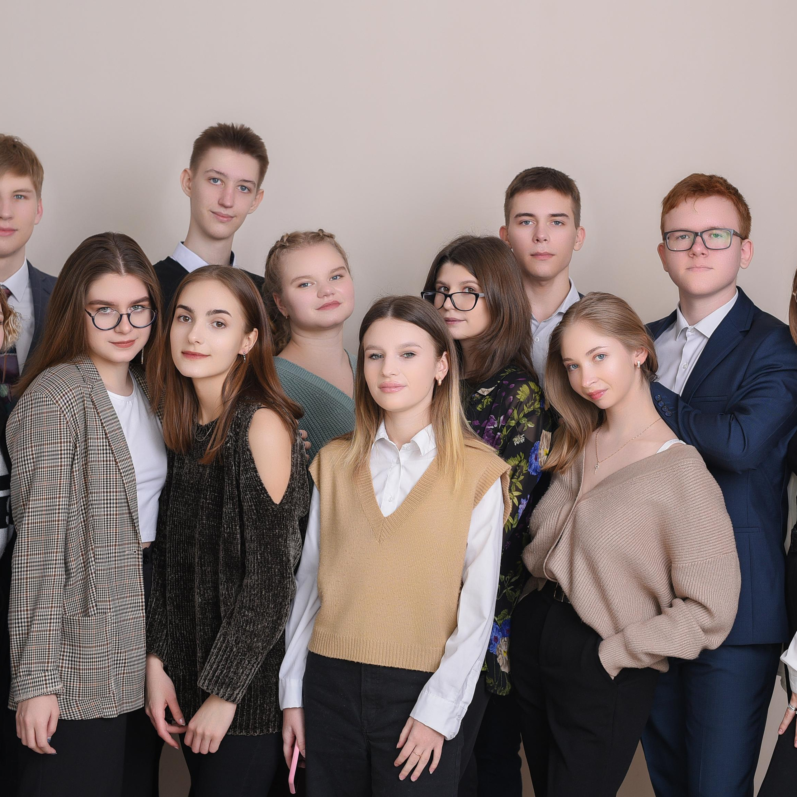 Фотосессия в фотостудии «Баланс Белого». Выпускные альбомы в Кургане, Твой альбом, Книга