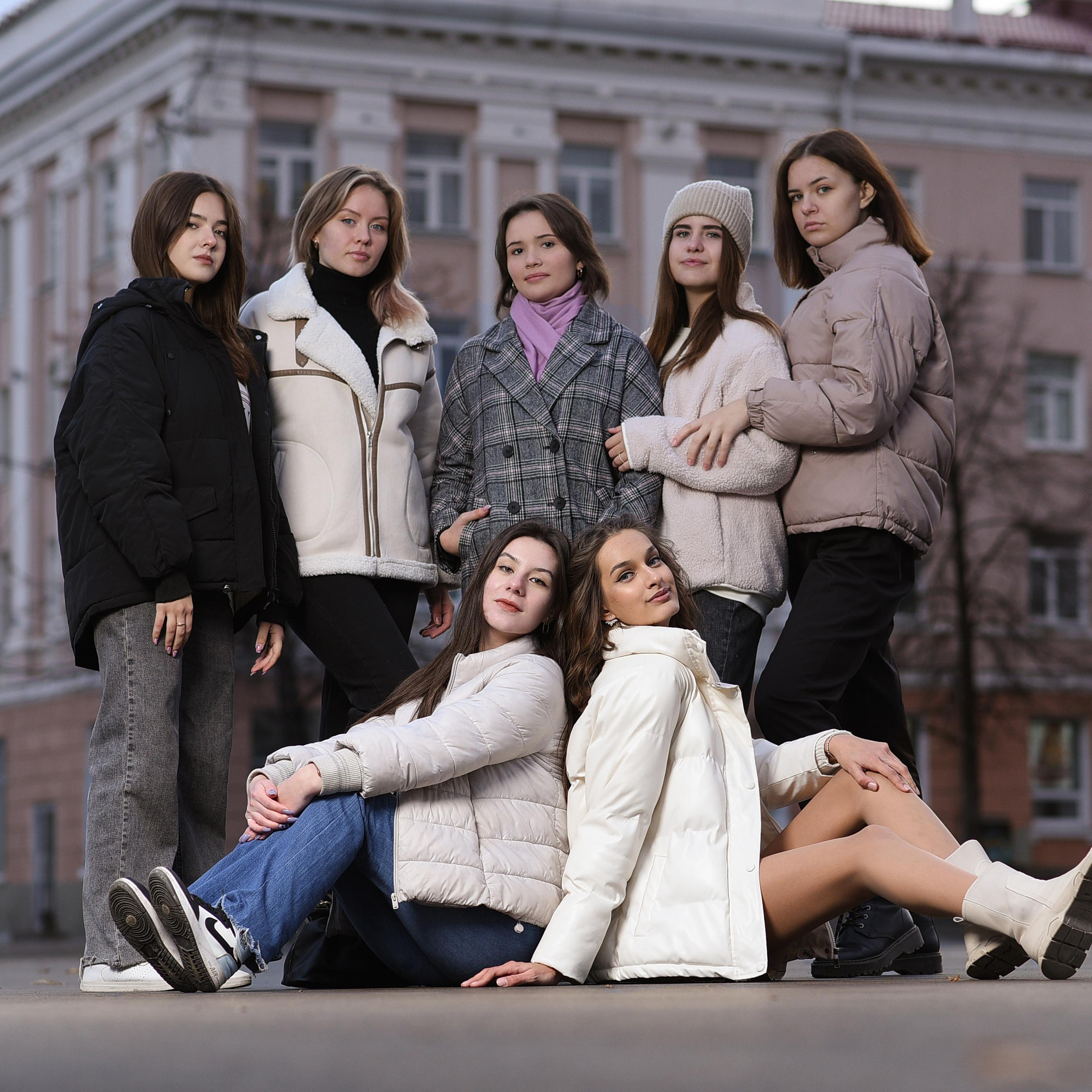 Анонс фотосессии для 11 «А» класса 22 школы в парке и на площади. Выпускные альбомы в Кургане, Твой альбом, Книга