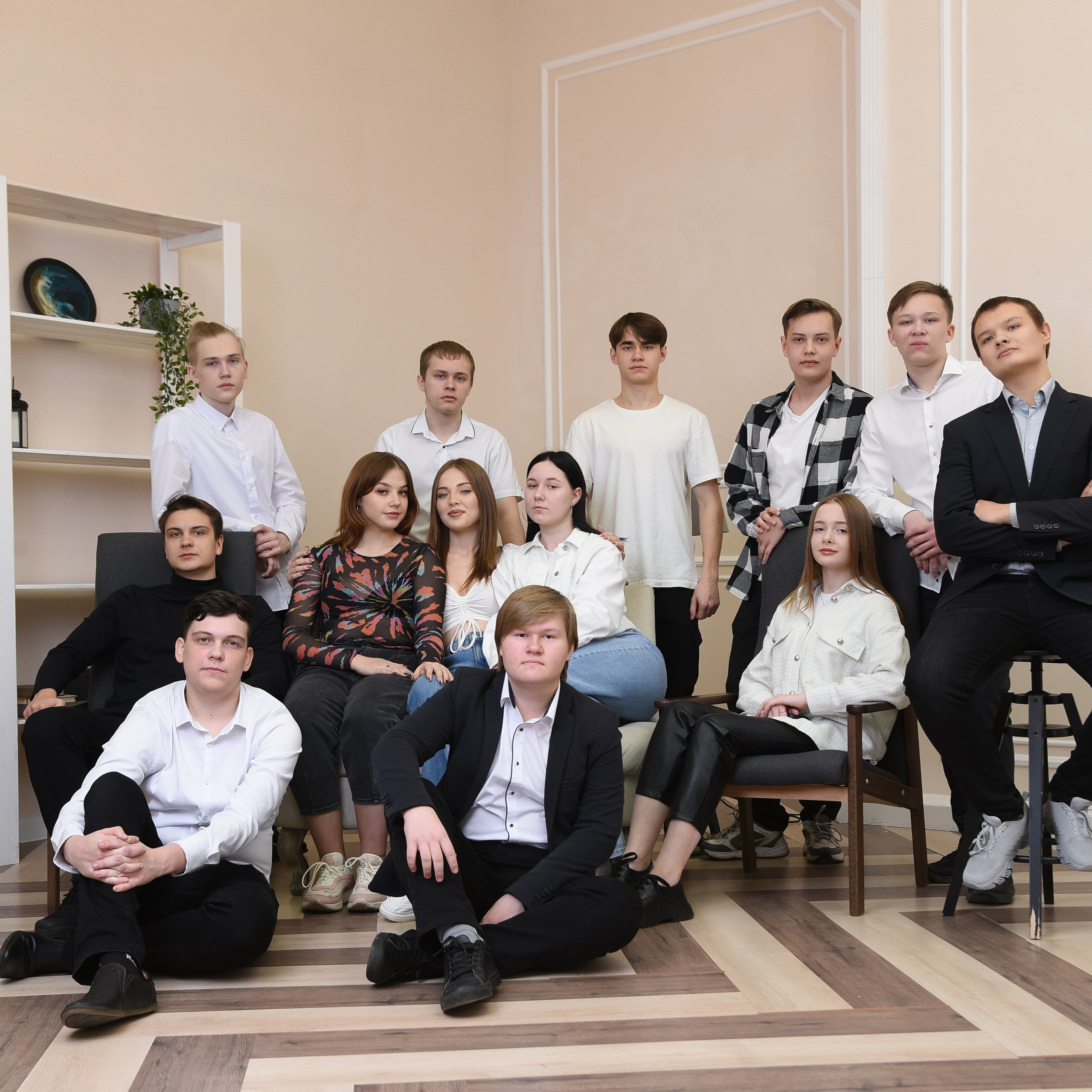 Фотосессия в фотостудии «Баланс Белого». Выпускные альбомы в Кургане, Твой альбом, Книга