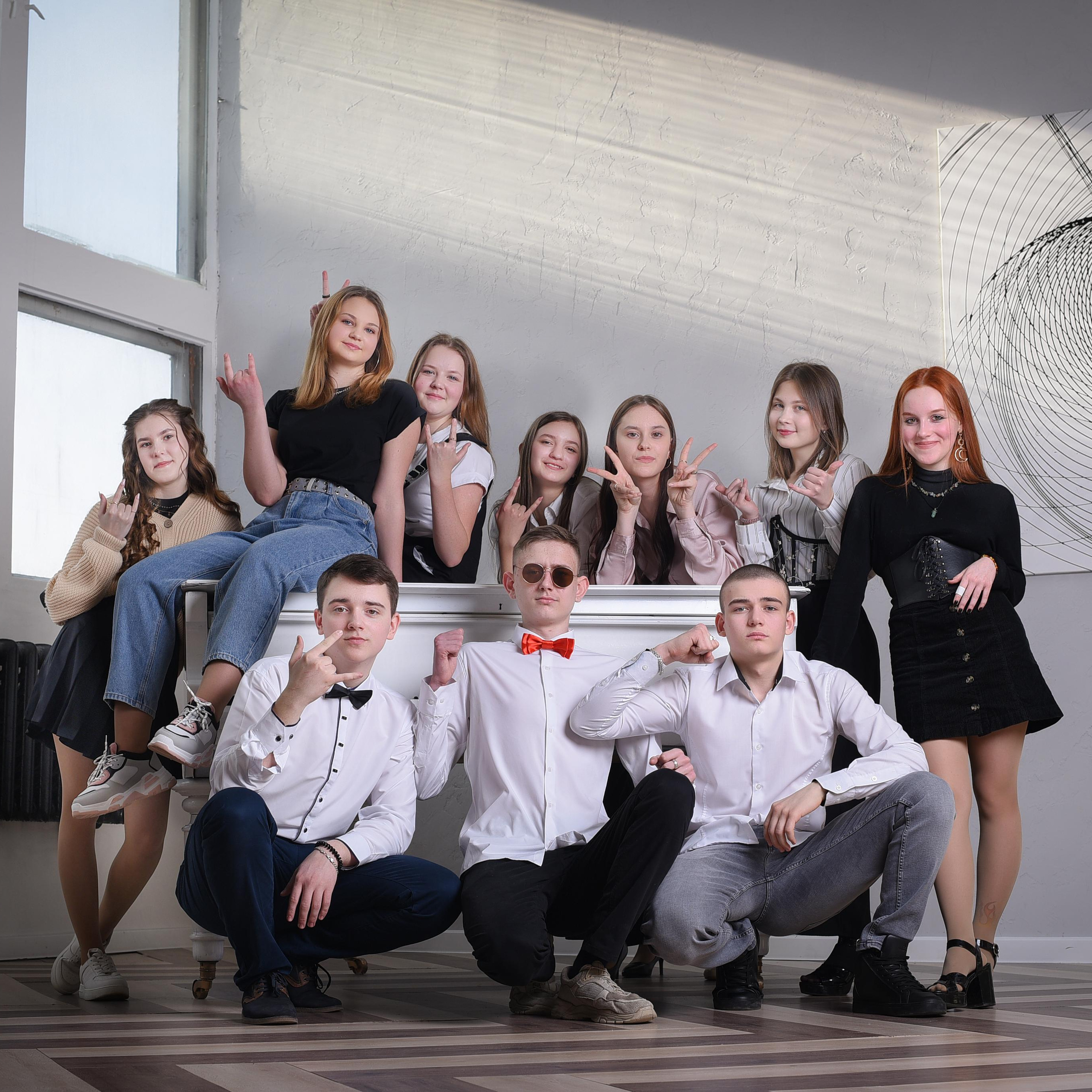 Фотосессия в фотостудии «Баланс Белого». Выпускные альбомы в Кургане, Твой альбом, Книга